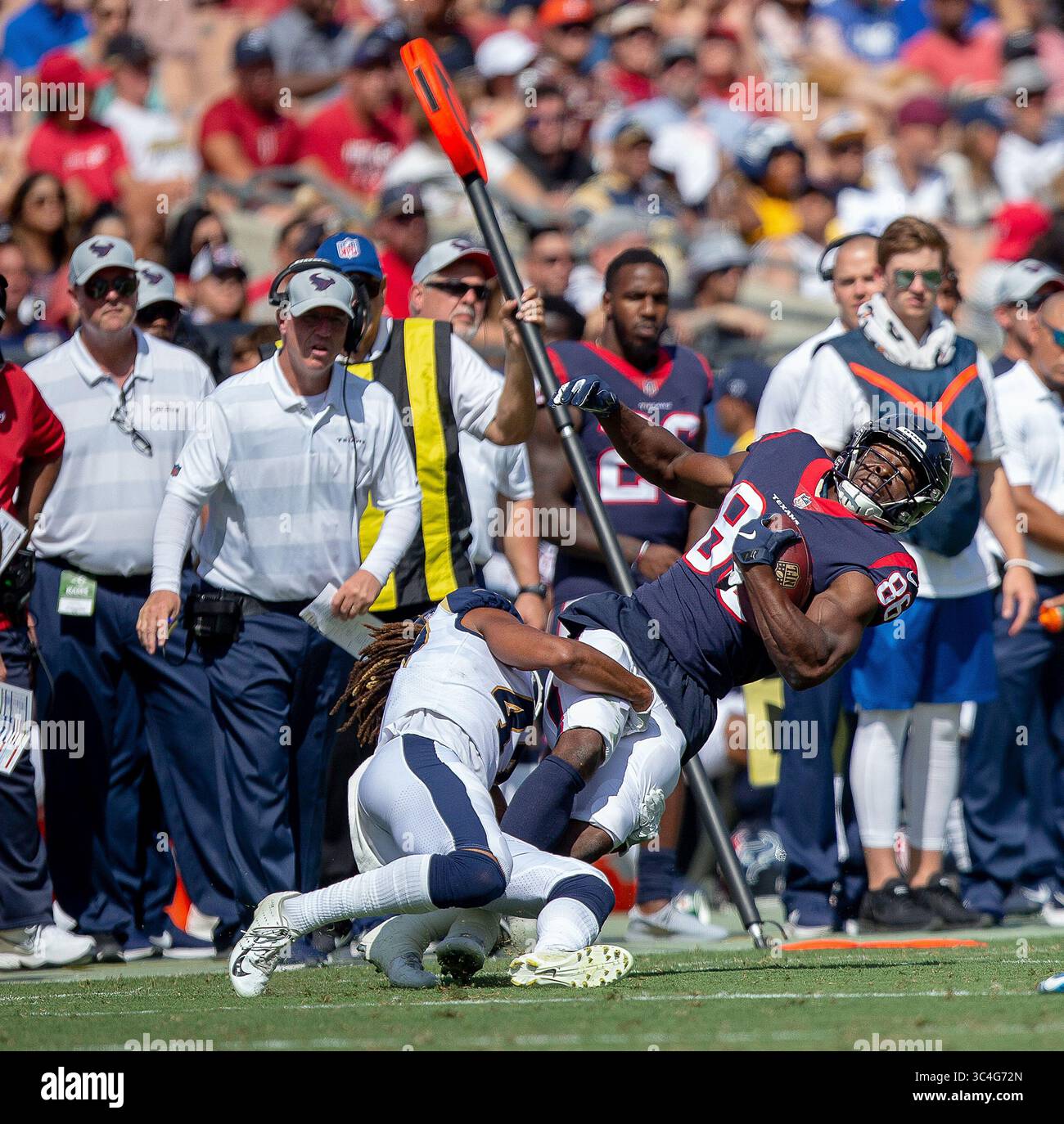 25. August 2018 – Los Angeles, Kalifornien, USA – 86 Jester Weah, QB von den Houston Texans wird am Samstag, den 25. August 2018, im Los Angeles Coliseum in Los Angeles, Kalifornien, während ihres Vorsaisonspiels mit den Los Angeles Rams bekämpft. Widder besiegen Texaner, 21:20. (Bild: © Prensa Internacional Via ZUMA Wire) Stockfoto