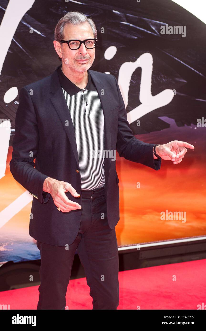London, England, 06.06.2016 Jeff Goldblum nimmt an einem Fotocall zum Independence Day: Resurgence in der Euston Station in London Teil. Stockfoto