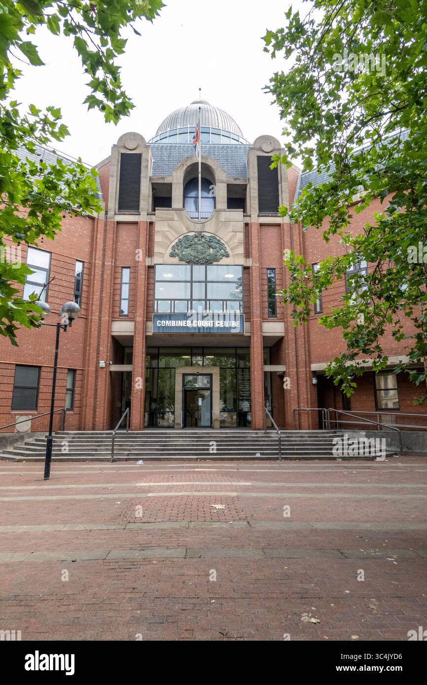 Außenansicht des Kingston-upon-Hull Combined Court Centre, Großbritannien Stockfoto