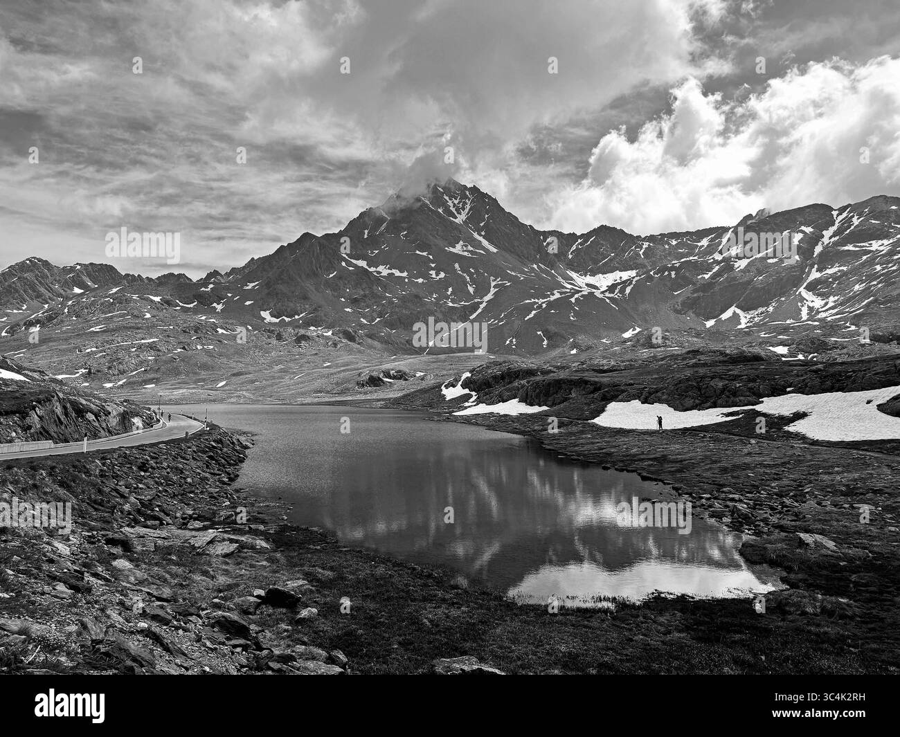 Rennrad Tour in den italienischen und Schweizer Alpen, Gavia Pass, Passo di Gavia, Lago Bianco, Italien *** Road Bike Tour in den italienischen und Schweizer Alpen, Gavia Pass, Passo di Gavia, Lago Bianco, Italien Stockfoto