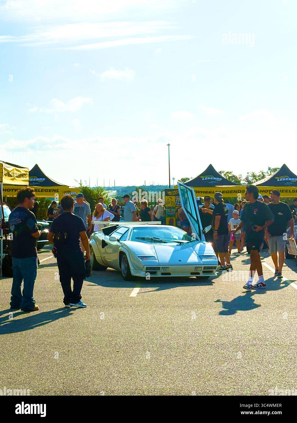 Lamborghini 5000QV bei Hotwheels Legends Tour Austin; - Smartphone-aufgenommenes Stockfoto