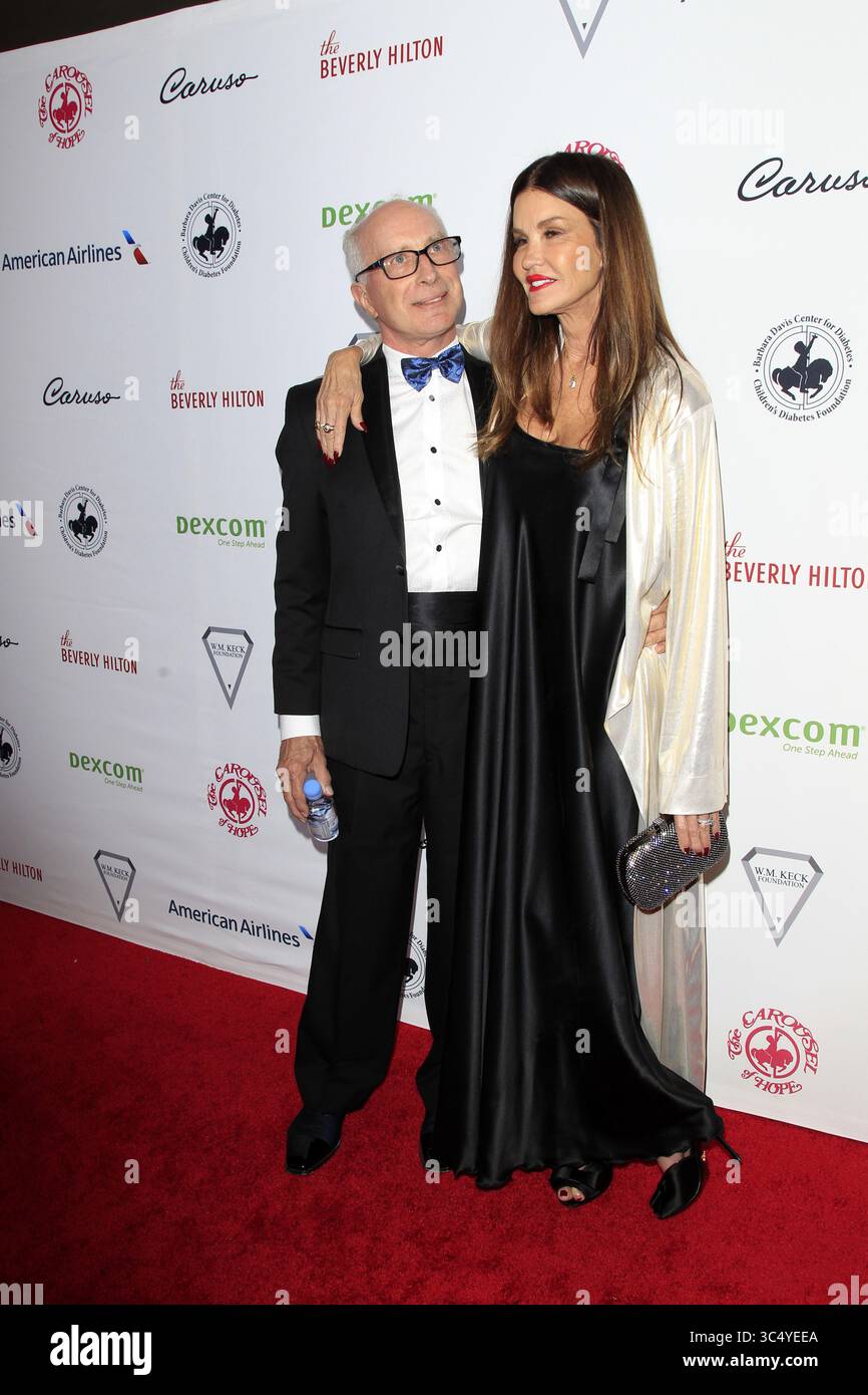 Oktober 2018 - Beverly Hills, CA, USA - LOS ANGELES - 6. OKT: Robert Gerner, Janice Dickinson beim Carousel of Hope Ball 2018 im Beverly Hilton Hotel am 6. Oktober 2018 in Beverly Hills, CA (Kreditbild: © Kathy Hutchins Via ZUMA Wire) Stockfoto