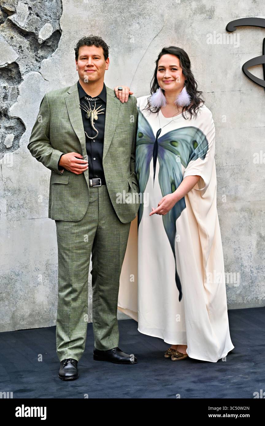 LONDON, GROSSBRITANNIEN. Juli 2025. Migizi Pensoneau, Lily Gladstone bei der Filmpremiere „Alien Earth“ im Barbican Centre, London, Großbritannien. (Foto von 李世惠/siehe Li/Picture Capital) Credit: Siehe Li/Picture Capital/Alamy Live News Stockfoto