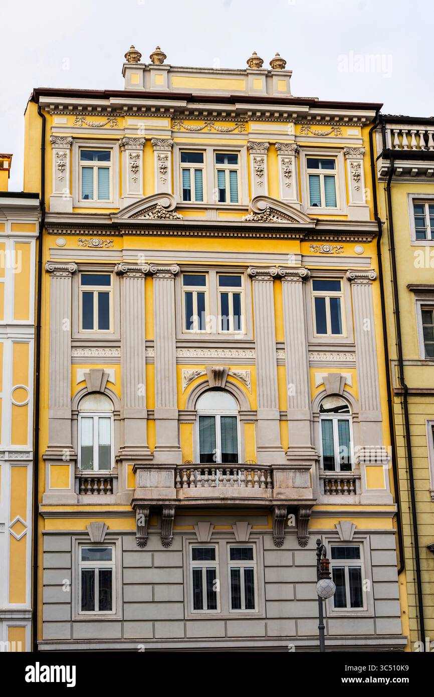 Palazzo Steinfeld in Triest, Italien. Stockfoto