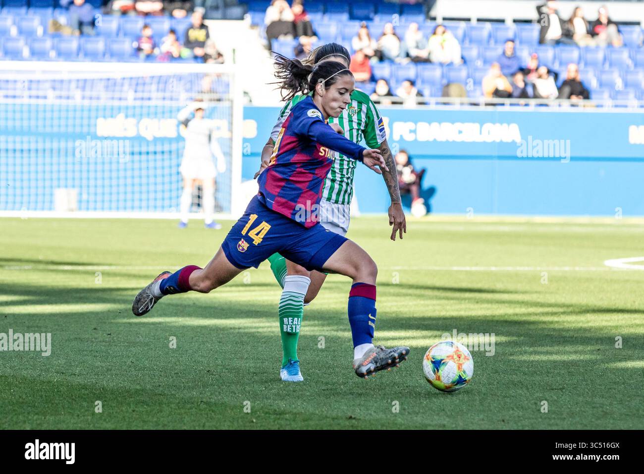 8. Dezember 2019, Barcelona, Spanien: Aitana Bonmati vom FC Barcelona, während der spanischen Frauenliga, Liga Iberdrola Fußballspiel zwischen FC Barcelona Women und Real Betis Women im Johan Cruyff Stadium am 08. Dezember 2019 in Barcelona, Spanien. (Kreditbild: © AFP7 via ZUMA Wire) Stockfoto
