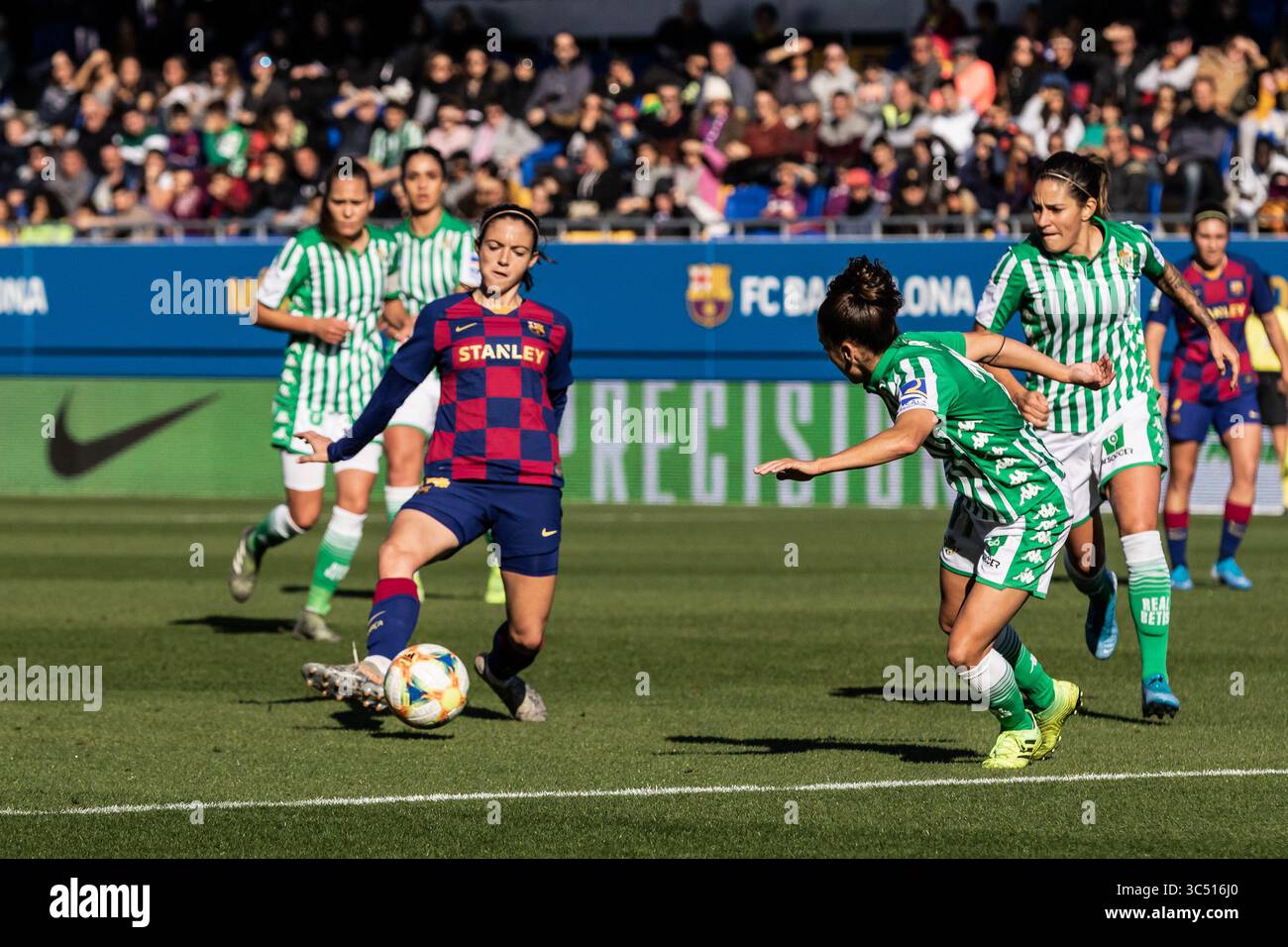 8. Dezember 2019, Barcelona, Spanien: Aitana Bonmati vom FC Barcelona, während der spanischen Frauenliga, Liga Iberdrola Fußballspiel zwischen FC Barcelona Women und Real Betis Women im Johan Cruyff Stadium am 08. Dezember 2019 in Barcelona, Spanien. (Kreditbild: © AFP7 via ZUMA Wire) Stockfoto