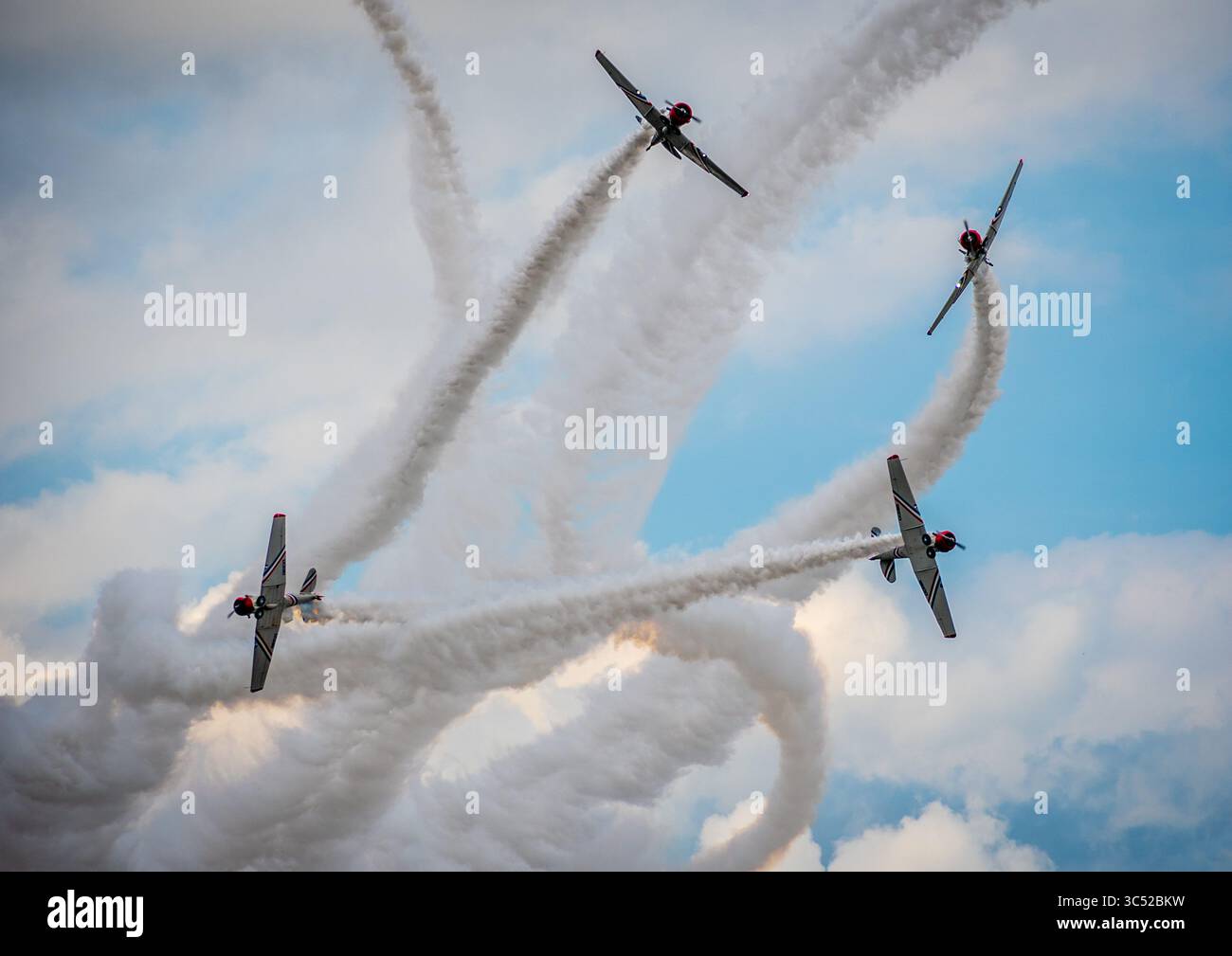 April 2019, Lakeland, Florida, USA: Gieco Skytypers North American T6 Harvard – Geico Skytypers Air Show Team (Foto: © Edwin Remsberg / Vwpics/VW Pics via ZUMA Wire) Stockfoto