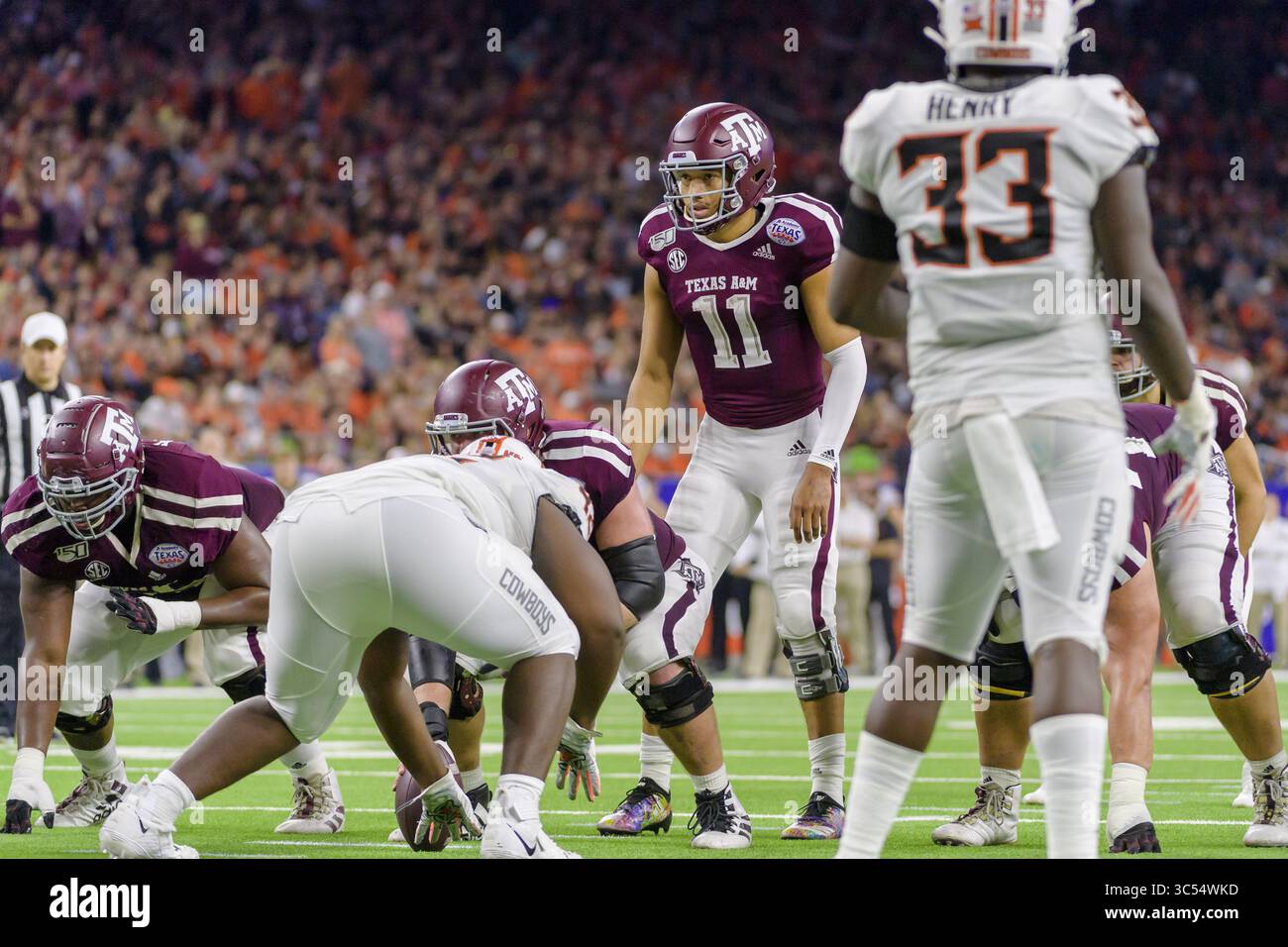 Dezember 2019, Houston, Texas, USA: Texas A&M Aggies Quarterback KELLEN MOND (11) bereit für den Texas Bowl zwischen den Texas A&M Aggies und den Oklahoma State Cowboys im NRG Stadium, Houston, Texas (Kreditbild: © Lynn Pennington/ZUMA Wire) Stockfoto