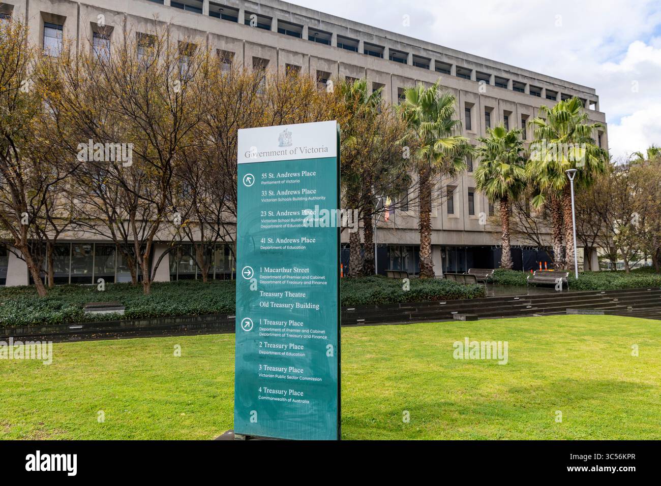 Viktorianische Regierungsbüros und Abteilungsgebäude, Macarthur Street, Melbourne City Centre, Victoria, Australien Stockfoto