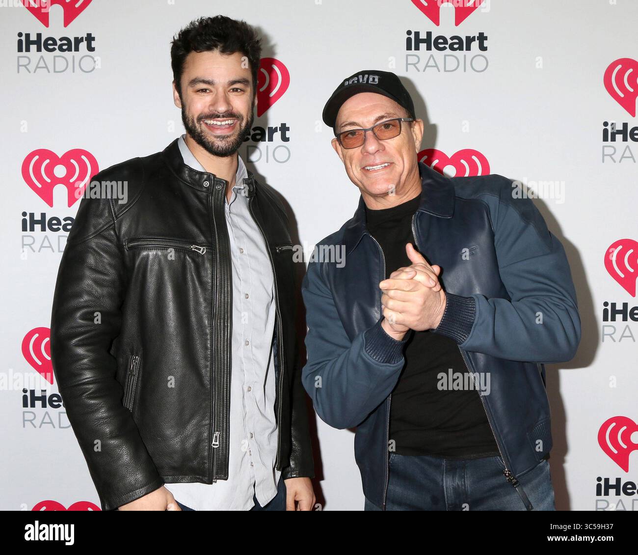 17. Januar 2020, Burbank, CA, USA: LOS ANGELES - 17. JAN: Kris Van Damme und Jean-Claude Van Damme bei den iHeartRadio Podcast Awards 2020 im iHeart Theater am 17. Januar 2020 in Burbank, CA (Credit Image: © Kathy Hutchins via ZUMA Wire) Stockfoto