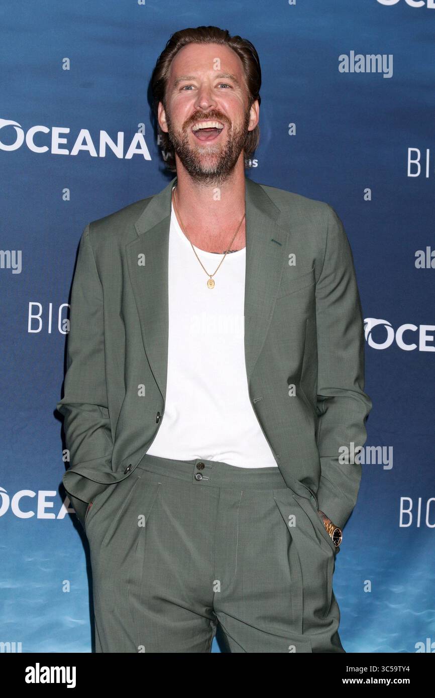 26. Juli 2025, Laguna Beach, CA, USA: LOS ANGELES - 26. JUL: Charles Kelley bei der 18. Jährlichen SeaChange Summer Party bei Montage Laguna Beach am 26. Juli 2025 in Laguna Beach, CA (Credit Image: © Kay Blake/ZUMA Press Wire) NUR ZUR REDAKTIONELLEN VERWENDUNG! Nicht für kommerzielle ZWECKE! Stockfoto