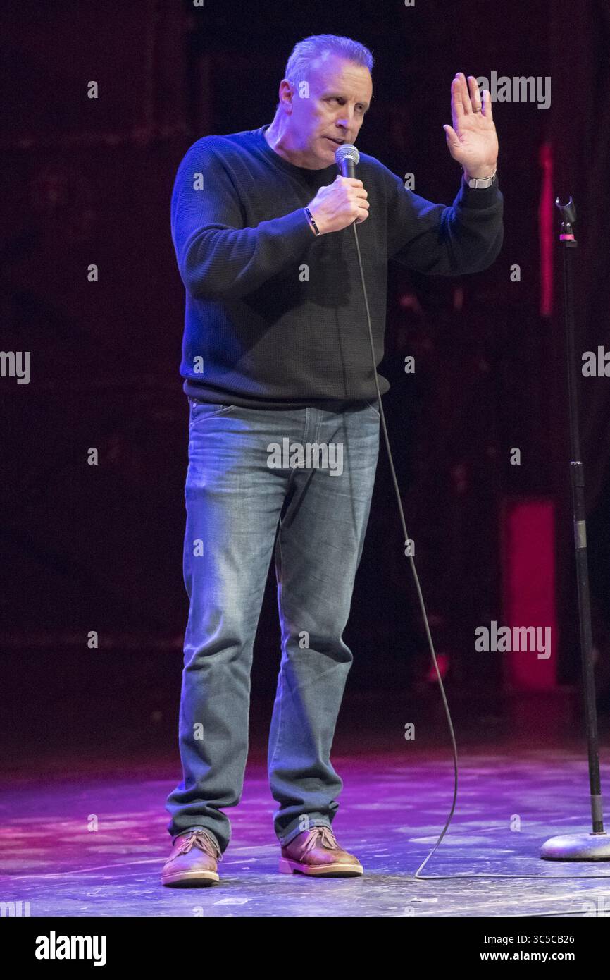 25. Januar 2020, Toronto, Ontario, Kanada: Der US-amerikanische Stand-up-Comedian Vic Dibitetto tritt bei einer ausverkauften Show in Toronto auf. (Credit Image: © Angel Marchini/SOPA Images via ZUMA Wire) Stockfoto