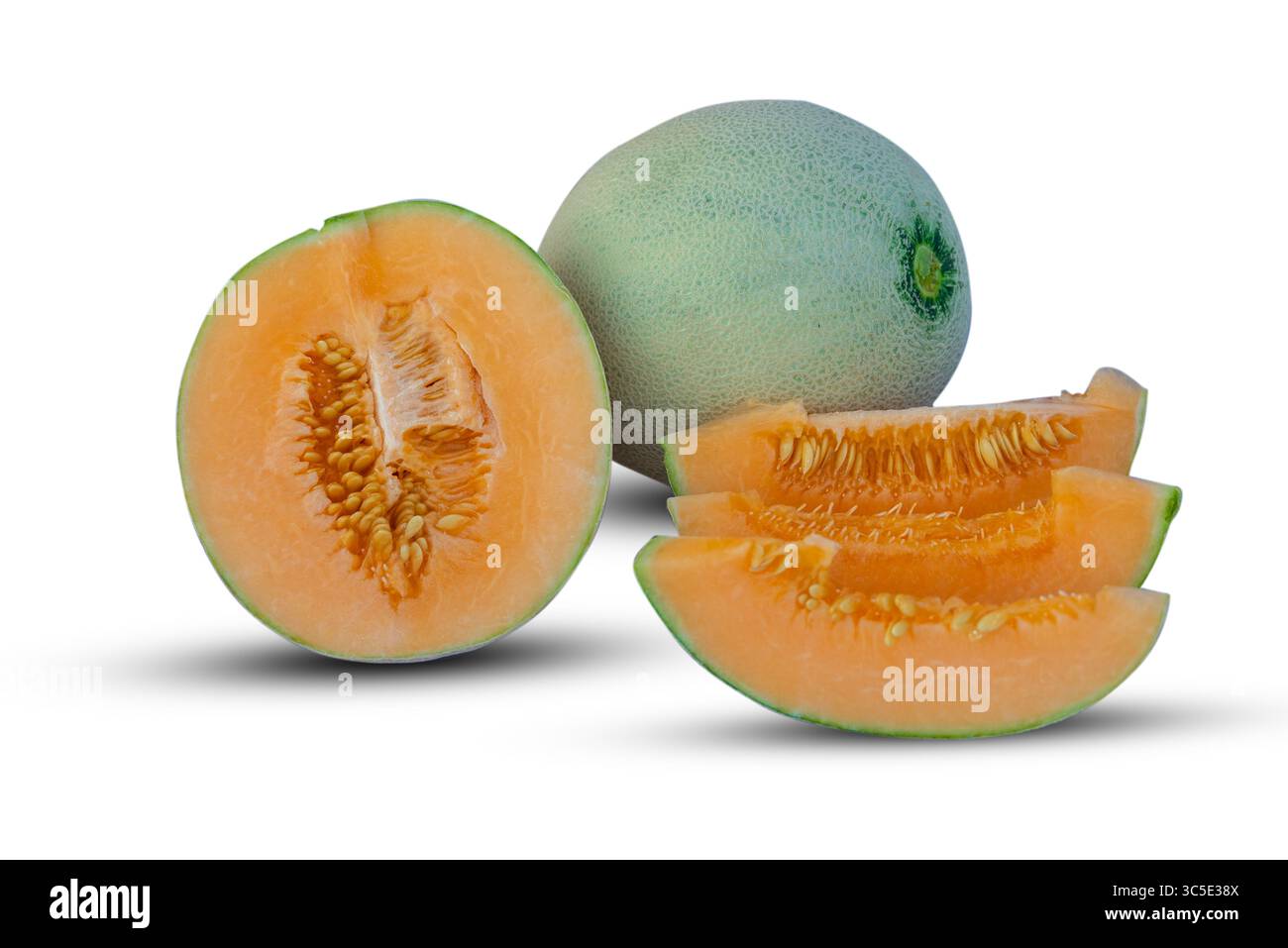 Melone und Melonenscheibe isoliert auf weißem Hintergrund Stockfoto