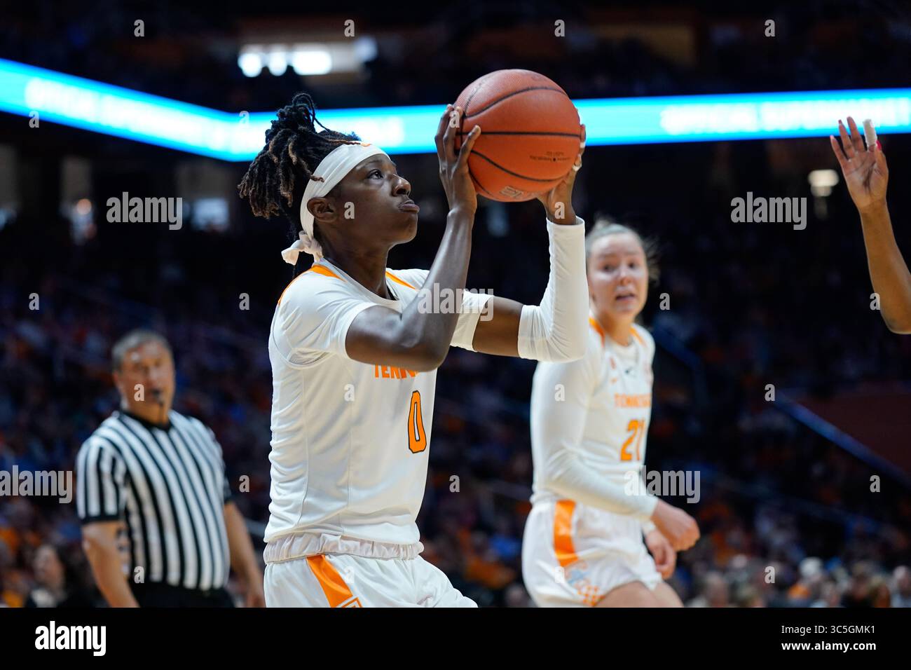16. Februar 2020: Rennia Davis #0 der Tennessee Lady Vols schießt den Ball während des NCAA Basketballspiels zwischen den University of Tennessee Lady Volunteers und den Texas A&M University Aggies in der Thompson Boling Arena in Knoxville, TN Tim Gangloff/CSM(Credit Image: &Copy; Tim Gangloff/CSM via ZUMA Wire) Stockfoto