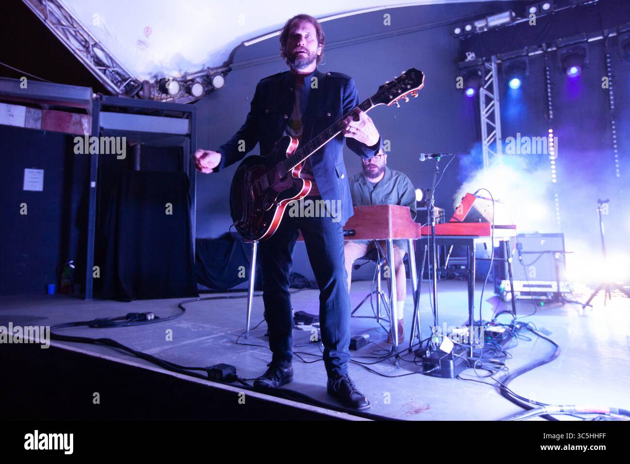 19. Februar 2020, Austin, Texas, USA: Die Silversun Pickups treten am 19. Februar 2020 im Stubb's BBQ Waller Creek Amphitheater in Austin, Texas, auf. Foto von BRIAN AUBERT und JOE LESTER. (Bild: © Michael Mullenix/ZUMA Wire) Stockfoto