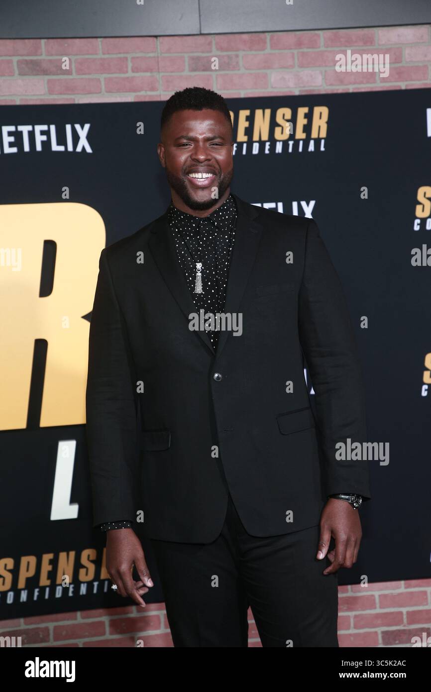 27. Februar 2020, La, Vereinigte Staaten von Amerika: Winston Duke kommt zur Premiere von „Spenser Confidential“ am 27. Februar 2020 im Regency Village Theatre in Los Angeles, CA (Credit Image: © Famous/Ace Pictures via ZUMA Press) Stockfoto