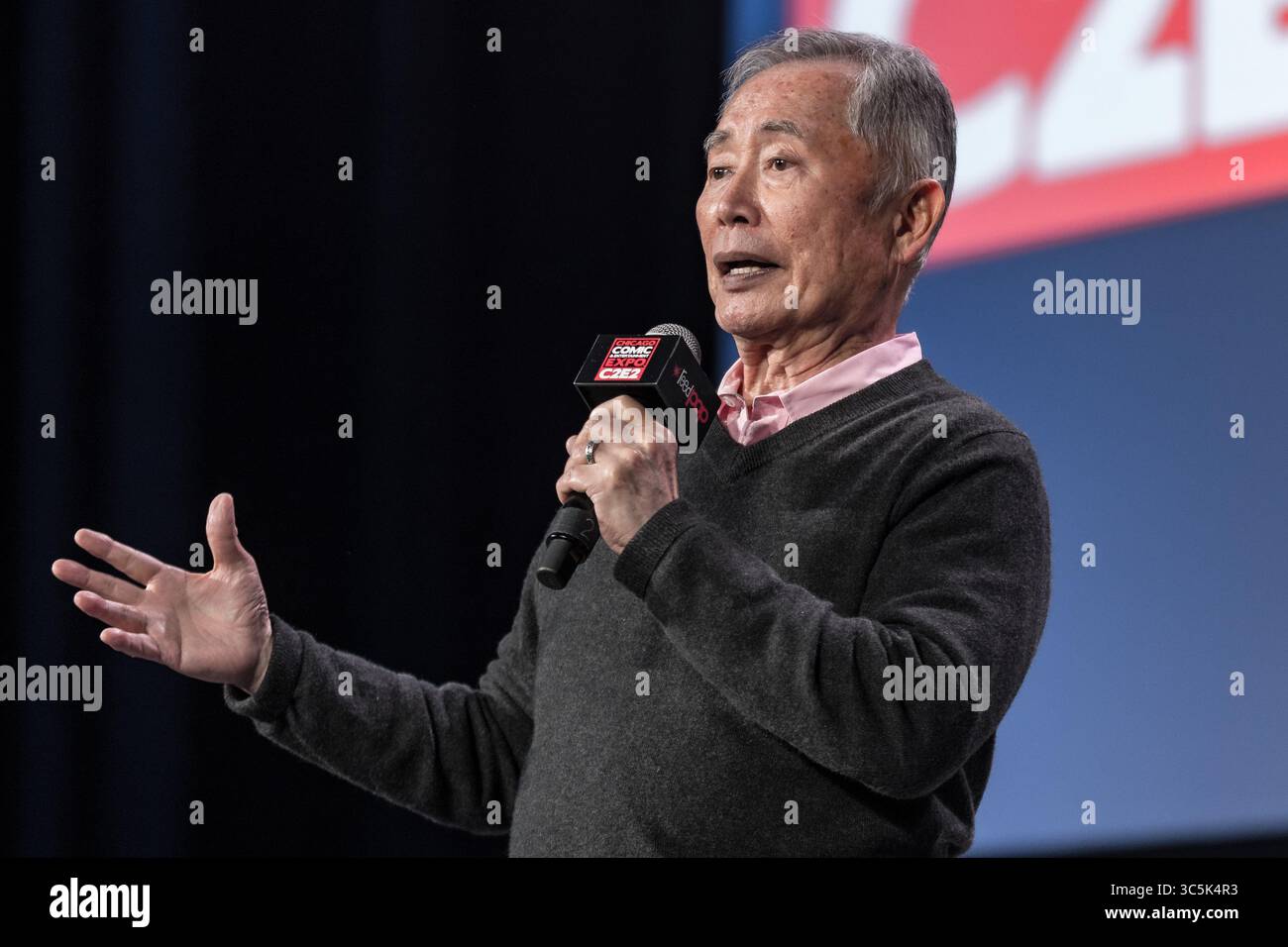 28. Februar 2020, Chicago, Illinois, USA: GEORGE TAKEI spricht über Star Trek, Aktivismus und politisches Engagement auf der Chicago Comic and Entertainment Expo (Foto: © Chris Riha/ZUMA Wire) Stockfoto