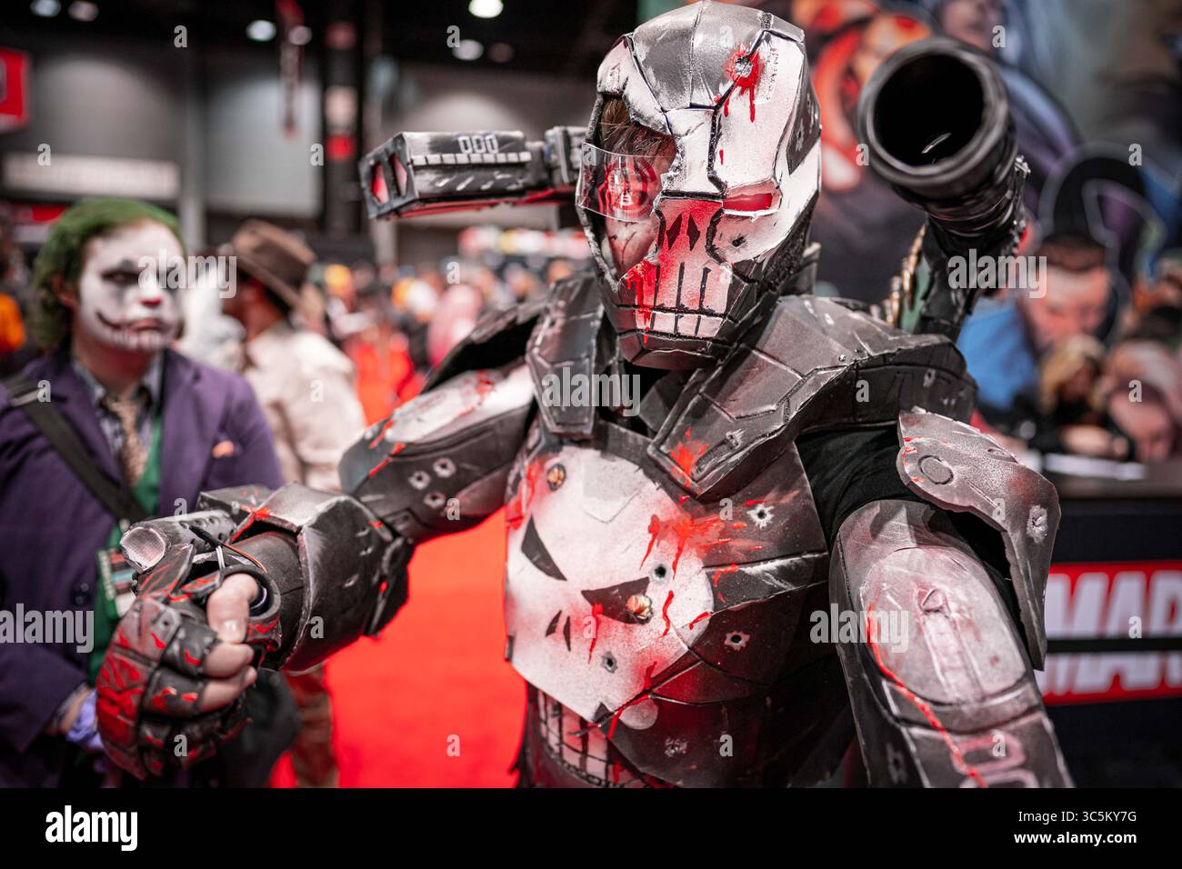 Februar 2020, Chicago, Illinois, USA: Punisher war Machine Cosplayer auf der C2E2 (Foto: © Chris Riha/ZUMA Wire) Stockfoto
