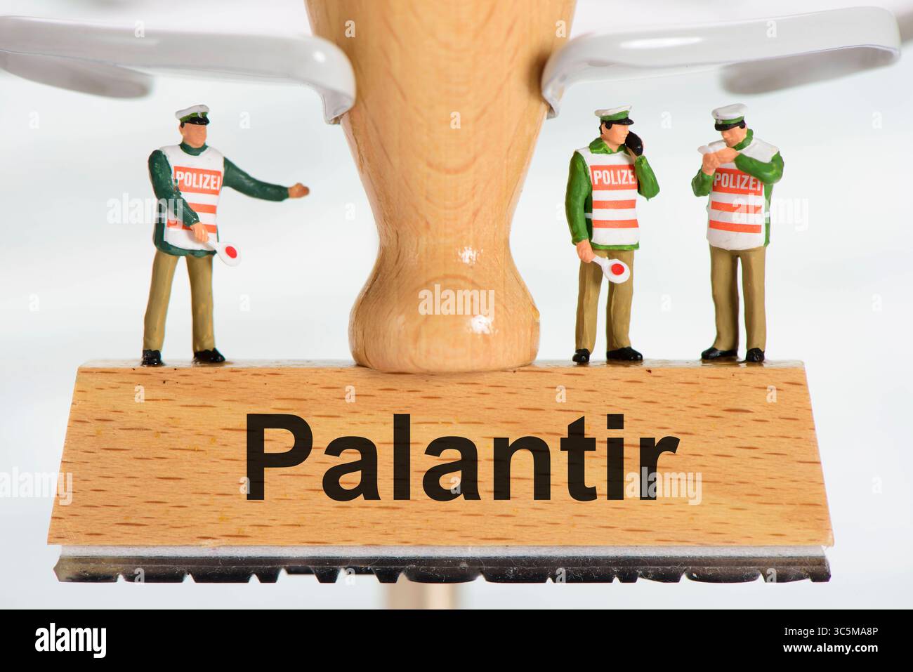 Palantir Software Fotos Und Bildmaterial In Hoher Aufl sung Alamy Palantir software fotos und bildmaterial in hoher aufl sung alamy