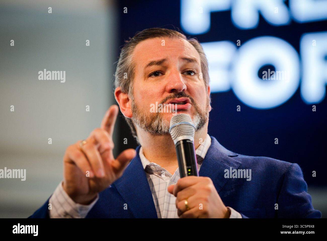 17. März 2020, USA: US-Senator Ted Cruz, R-Texas, beendete seine selbst auferlegte Quarantäne Dienstag Nachmittag, 14 Tage nach seiner letzten bekannten Interaktion mit jemandem, der später positiv auf das neuartige Coronavirus getestet wurde. (Kreditbild: © TNS via ZUMA Wire) Stockfoto