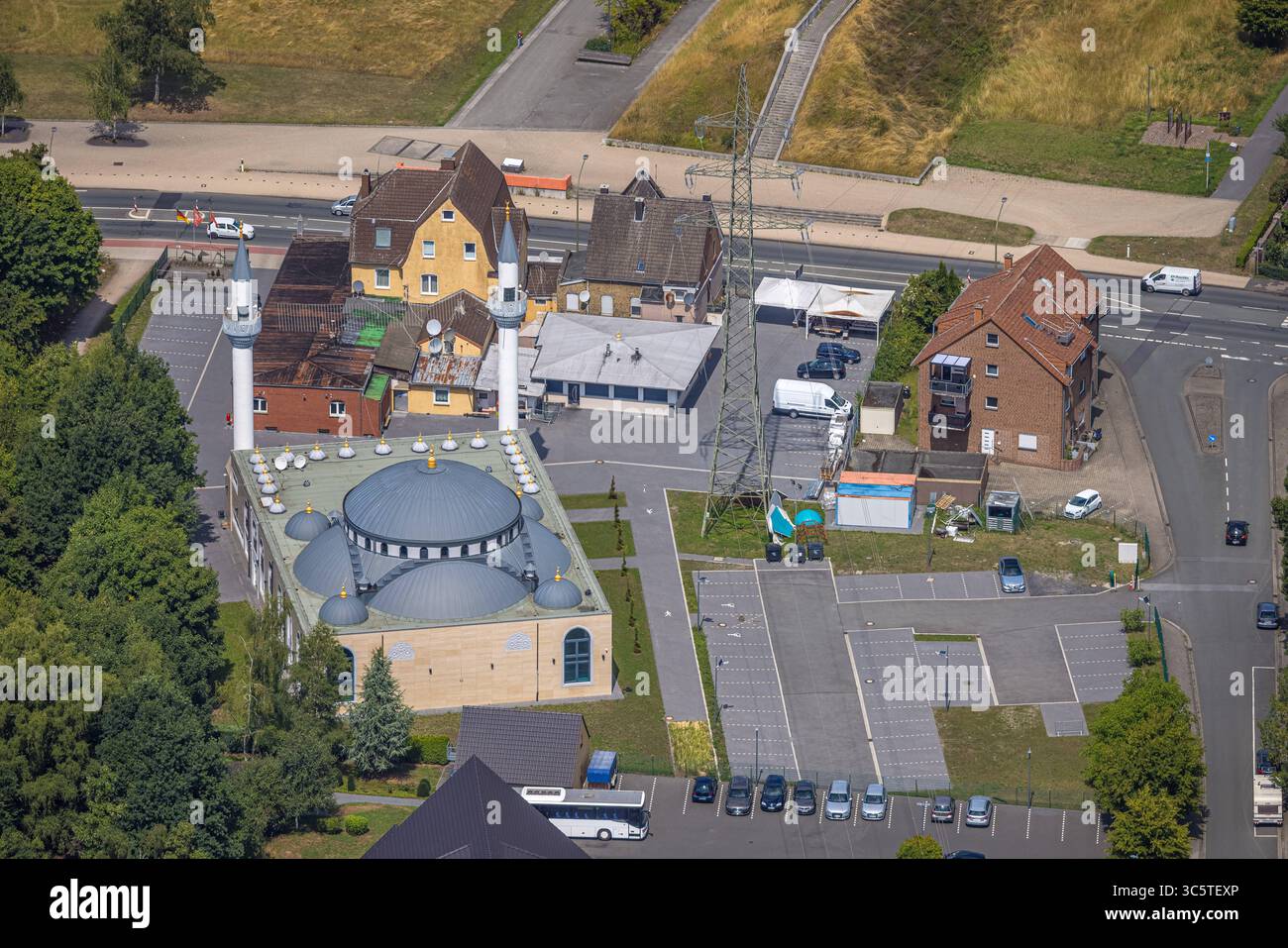 Luftbild, DITIB Ulu Camii Moschee, Stadtbezirk Herringen, Hamm, Ruhrgebiet, Nordrhein-Westfalen, Deutschland ACHTUNGxMINDESTHONORARx60xEURO *** Luftaufnahme, DITIB Ulu Camii Moschee, Bezirk Herringen, Hamm, Ruhrgebiet, Nordrhein-Westfalen, Deutschland ATTENTIONxMINDESTHONORARx60xEURO Stockfoto