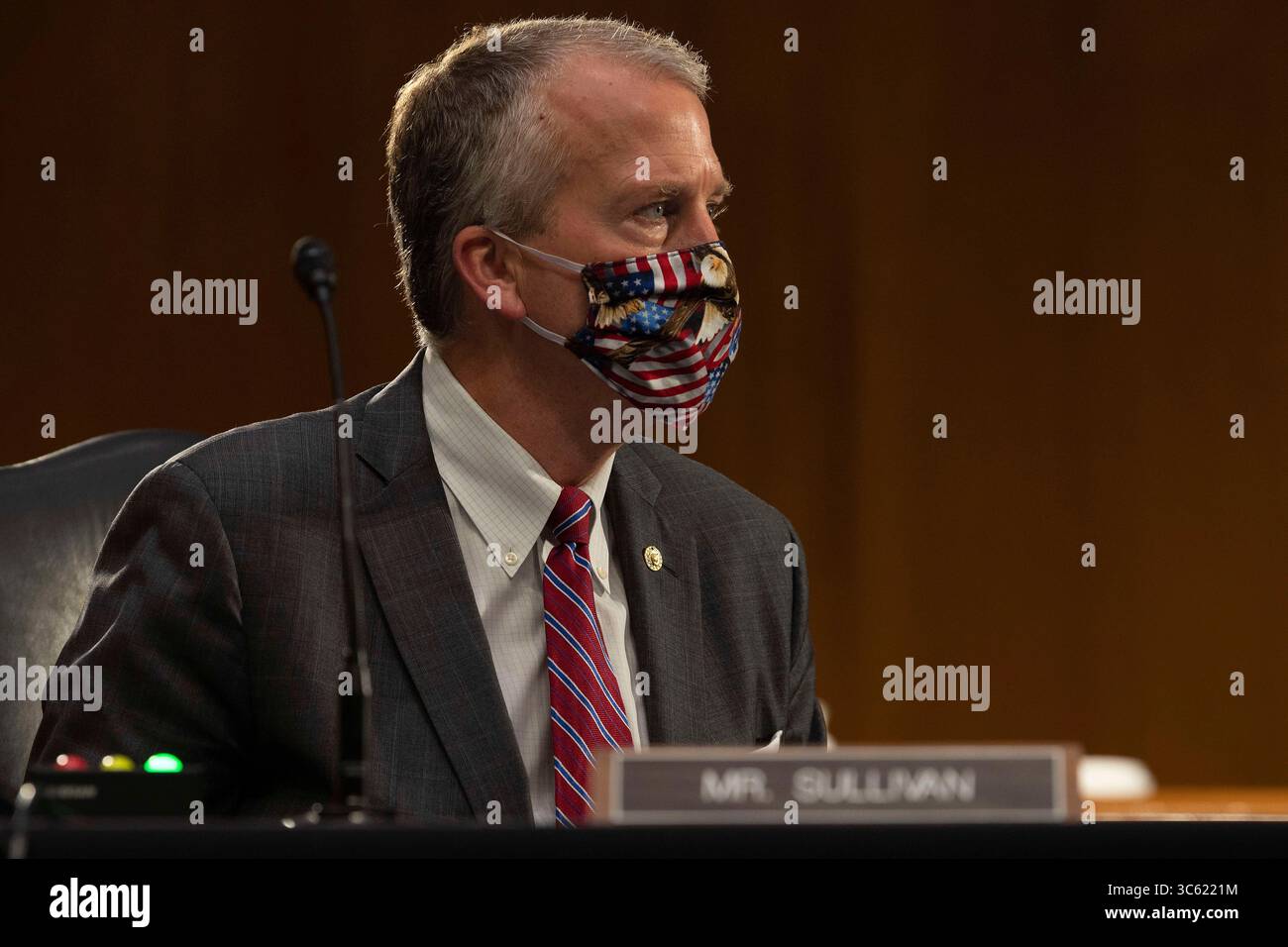 6. Mai 2020, Washington, District of Columbia, USA: US-Senator Dan Sullivan (Republikaner von Alaska) während einer vollständigen Anhörung des US-Senats für Handel und Handel zum Thema „The State of the Aviation Industry: Examining the Impact of the COVID-19 Pandemie“ auf Capitol Hill in Washington, DC, am 6. Mai 2020 (Credit Image: © Jim Watson/CNP via ZUMA Wire) Stockfoto