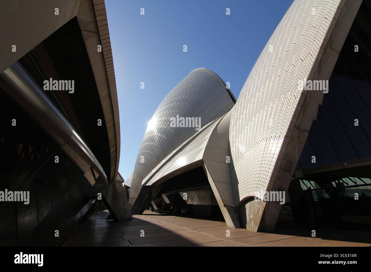 Interessante Winkel der Segel des Opernhauses von sydney Stockfoto