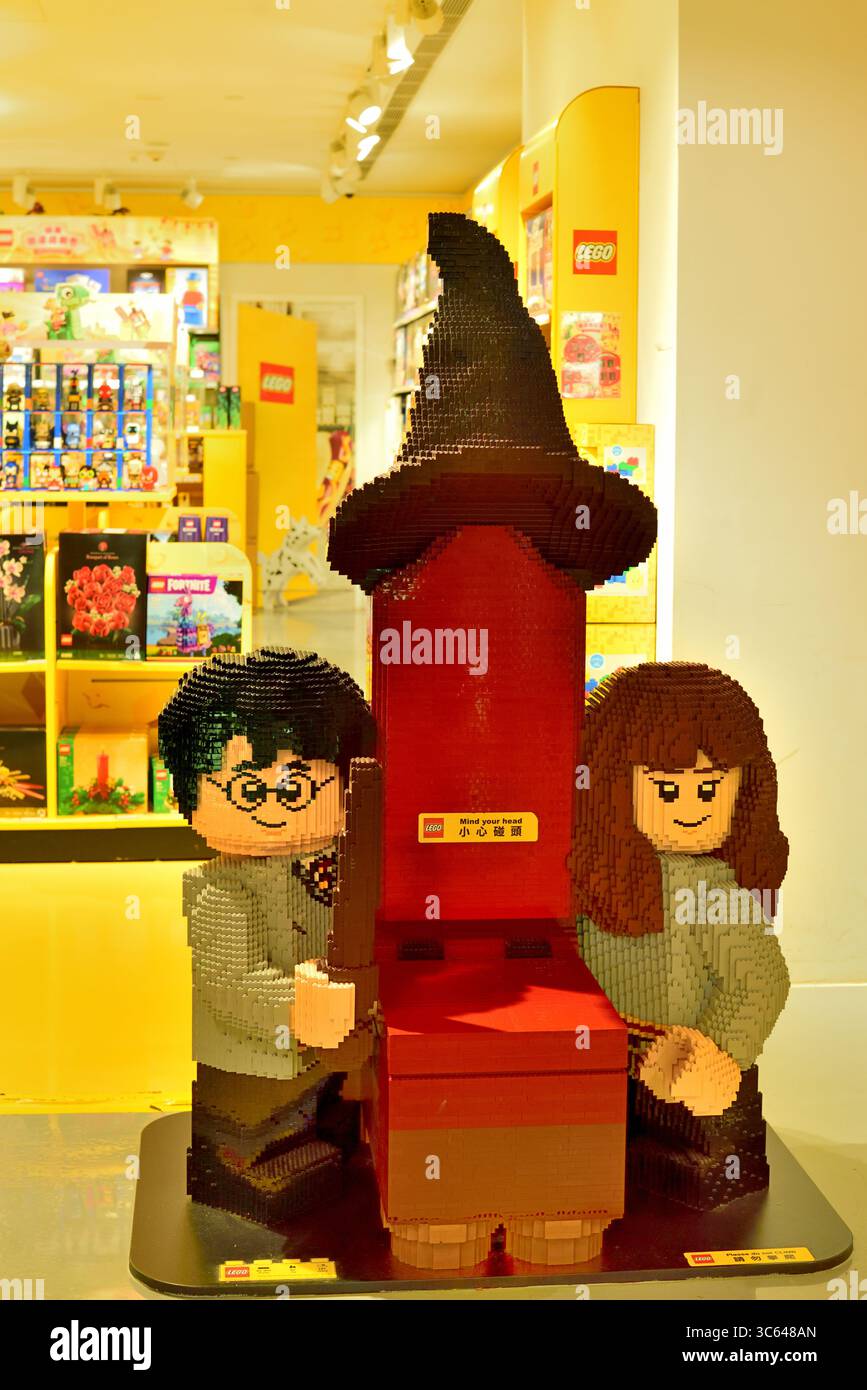 Harry Potter und Ginny Weasley von lego Bricks Stockfoto