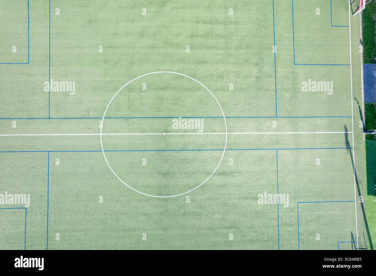 Das symmetrische Layout eines Fußballspiels. Konzept die Balance und Fairness des Spiels. Stockfoto