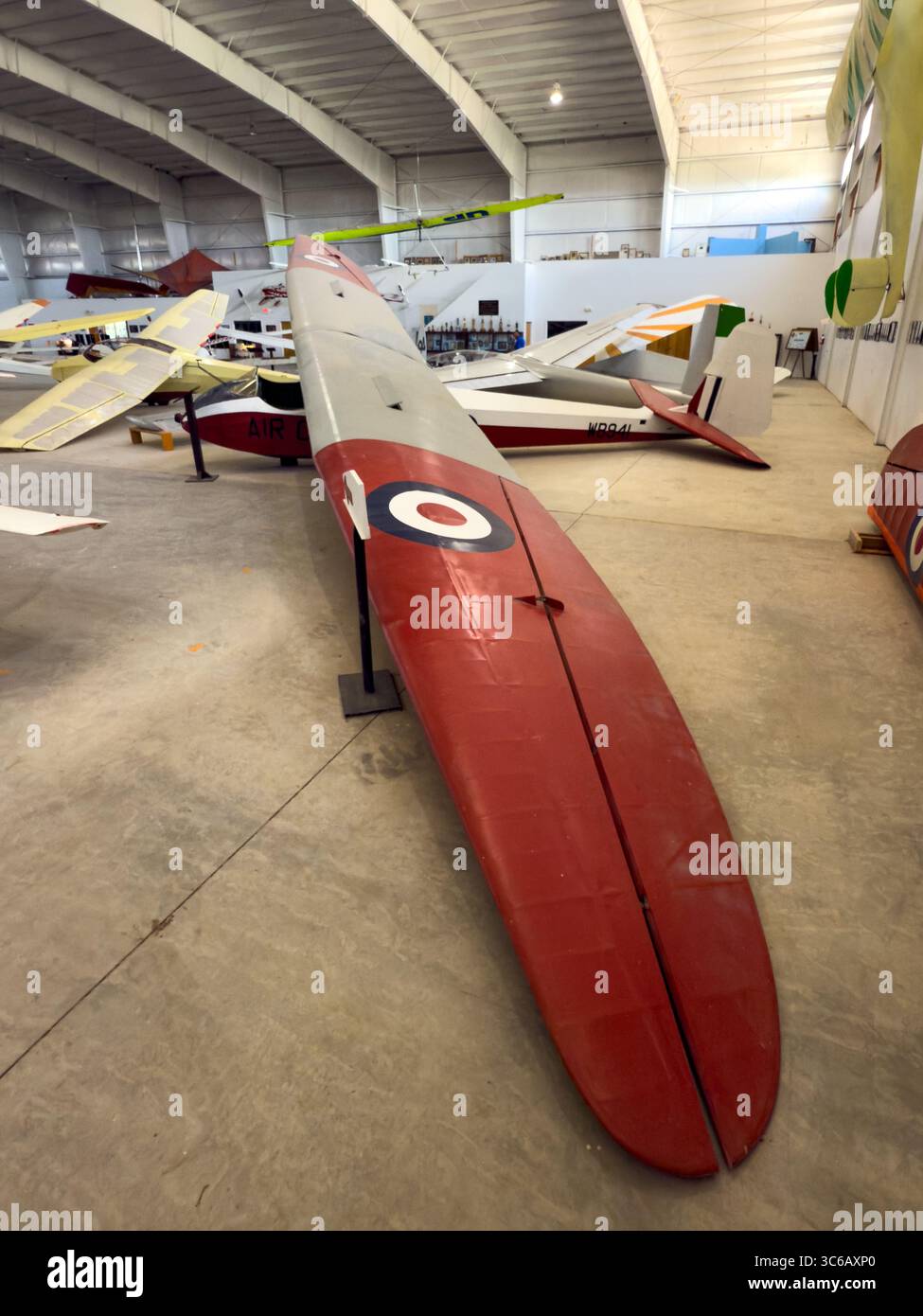 Ein Slingsby T.21B Trainingsgleiter im Southwest Sailing Museum, Moriarty, New Mexico. Von der RAF als Sedburg TX.1 bezeichnet. Stockfoto