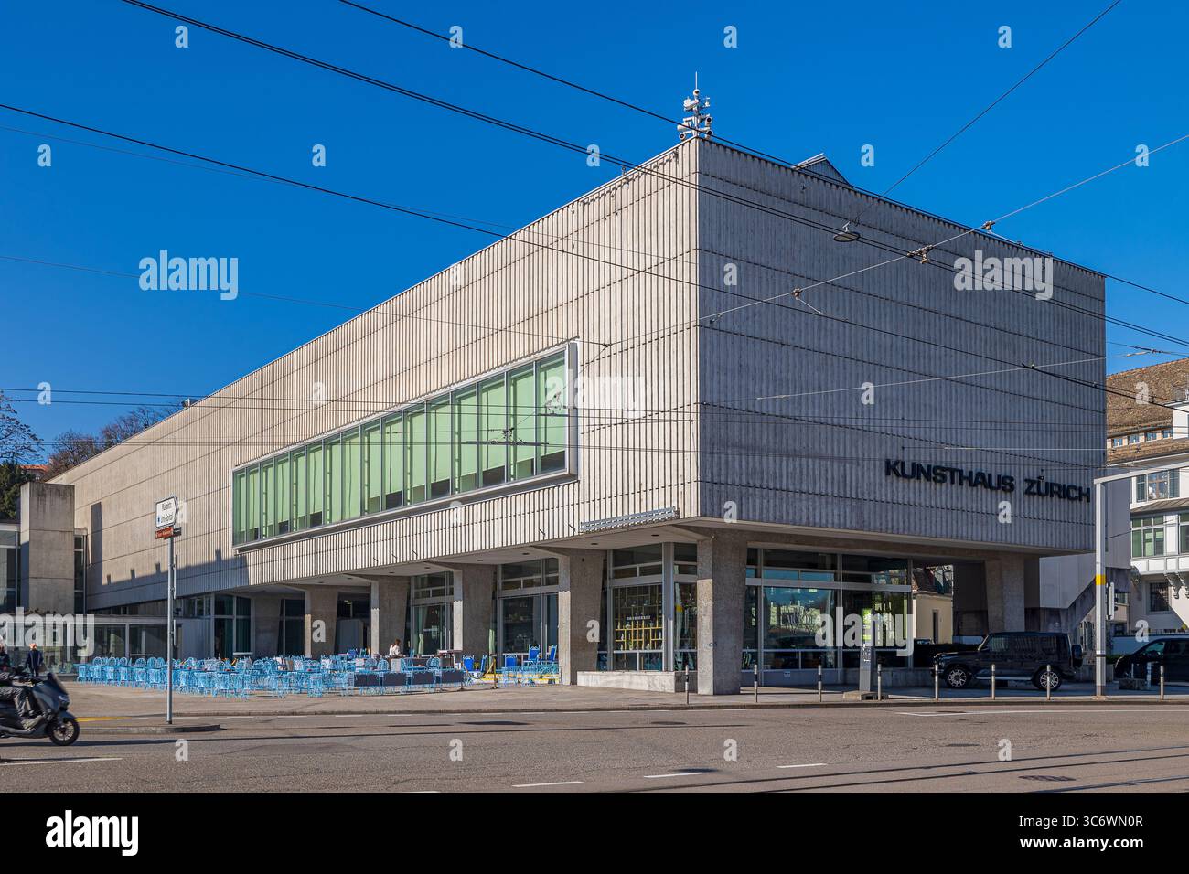 Zürich, Schweiz - 19. März 2025: Das moderne Gebäude des Kunsthauses Zürich mit einer bemerkenswerten Sammlung von Kunstwerken Stockfoto
