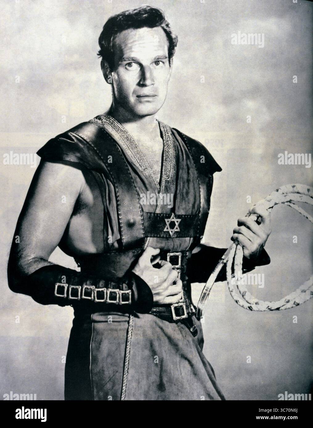 Charlton Heston in Ben-Hur: A Tale of the Christ ist ein geschichtliches Fiction-Epos, das 1880 vom US-amerikanischen General und Autor Lew Wallace dargestellt wurde. Ben-Hur: A Tale of the Christ wurde seitdem in ein Broadway-Stück, Stummfilme, Talkies und ein Musical adaptiert. ©TopFoto Stockfoto