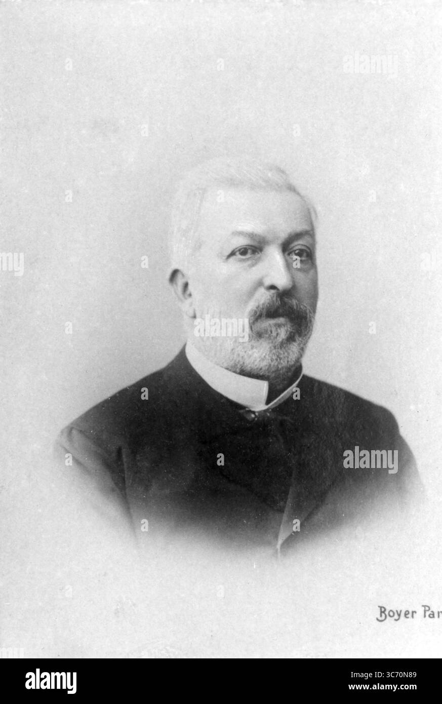Constans – Jean Antoine Ernest Constans (1833–1913) war ein französischer Politiker und Kolonialverwalter. Er wurde in Béziers geboren und begann seine Karriere als Professor für Rechtswissenschaften. 1876 wurde er zum Abgeordneten von Toulouse in die Kammer der Französischen Dritten Republik gewählt und saß im linken Zentrum als einer der 363 vom 16. Mai 1877. Im Oktober 1877 wiedergewählt, wechselte er im Mai 1880 zu Louis de Freycinet als Innenminister, der dieses Amt bis zum 14. November 1881 innehatte. Von 1887 bis 1888 war er der erste Generalgouverneur von Französisch-Indochina. Am 22. Februar 1889 übernahm er das gleiche Amt in Pierre Tirards Kabinett. Stockfoto