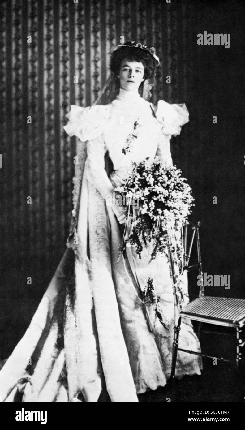 Eleanor Roosevelt zu ihrem Hochzeitstag 17. März 1905 . Sie heiratete Franklin D. Roosevelt und wurde von ihrem Onkel Theodore Roosevelt, dem Präsidenten der Vereinigten Staaten, übergeben Stockfoto