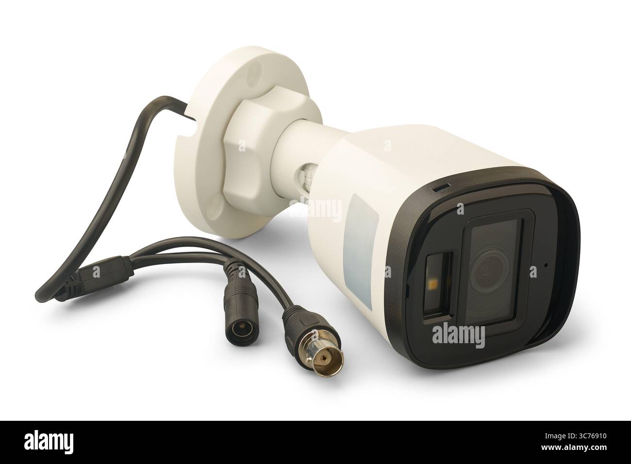 Sicherheits- oder Überwachungskamera in Kugelform mit ihren Anschlüssen isolierter weißer Hintergrund, Seitenansicht von CCTV-Geräten mit Infrarot-LED Stockfoto