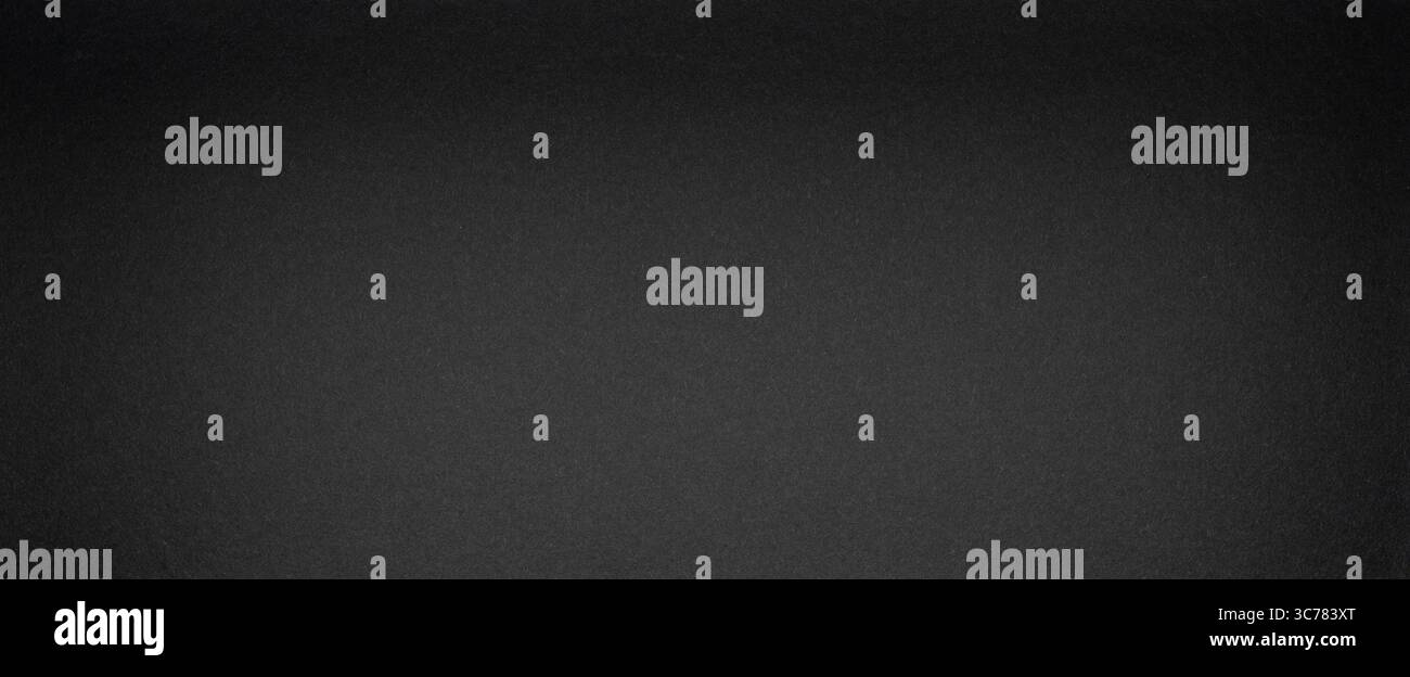 Der schlichte schwarze Hintergrund bietet eine klare Leinwand für künstlerische Projekte, Designs und kreative Ideen und verbessert gleichzeitig den Fokus. Stockfoto