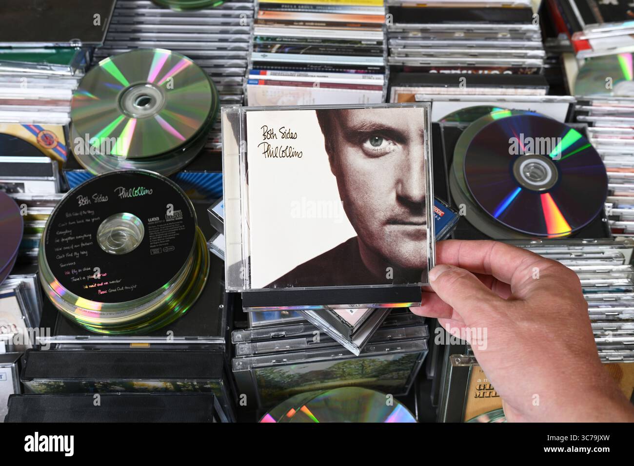 CD-Album: Phil Collins - beide Seiten Stockfoto