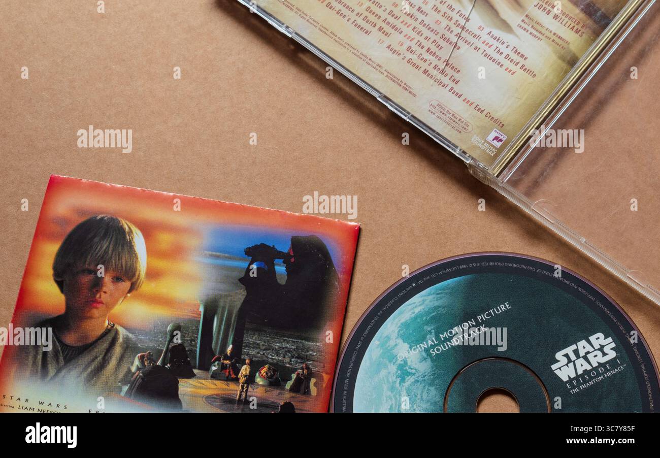 Star Wars: Episode 1 - The Phantom Menace Film Soundtrack CD mit Booklet isoliert auf leerem Hintergrund Stockfoto