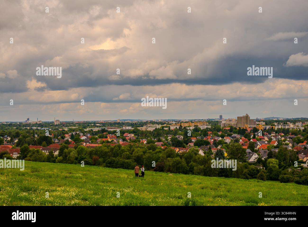 Skypoint Schönefeld - Skyline Berlin Stockfoto
