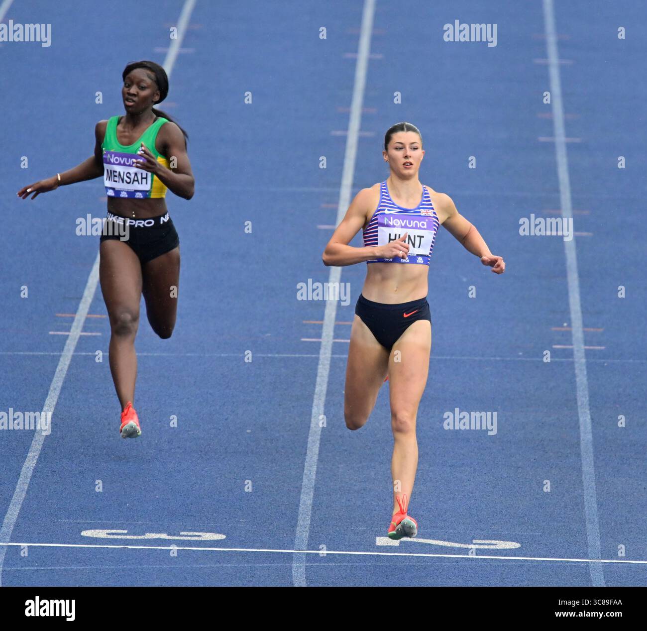 Birmingham. August 2025. Birmingham 3. August: AMY HUNT während der Novuna UK Athletics Championships im Alexander Stadium, Birmingham Credit: PATRICK ANTHONISZ/Alamy Live News Stockfoto