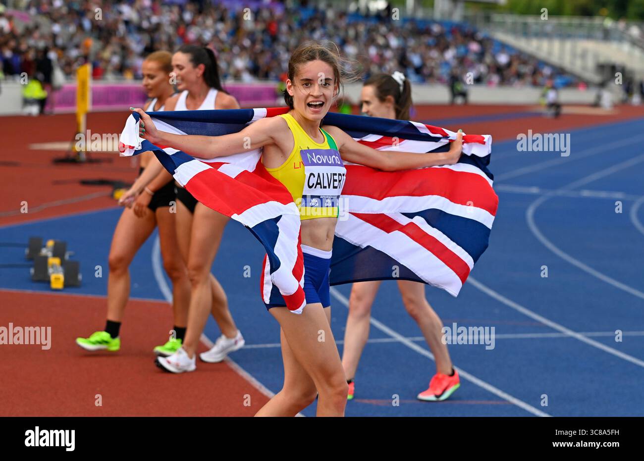 Birmingham. August 2025. Birmingham 3. August: Sarah Calvert gewinnt die Frauen 1500 m bei den Novuna UK Athletics Championships im Alexander Stadium, Birmingham Credit: PATRICK ANTHONISZ/Alamy Live News Stockfoto