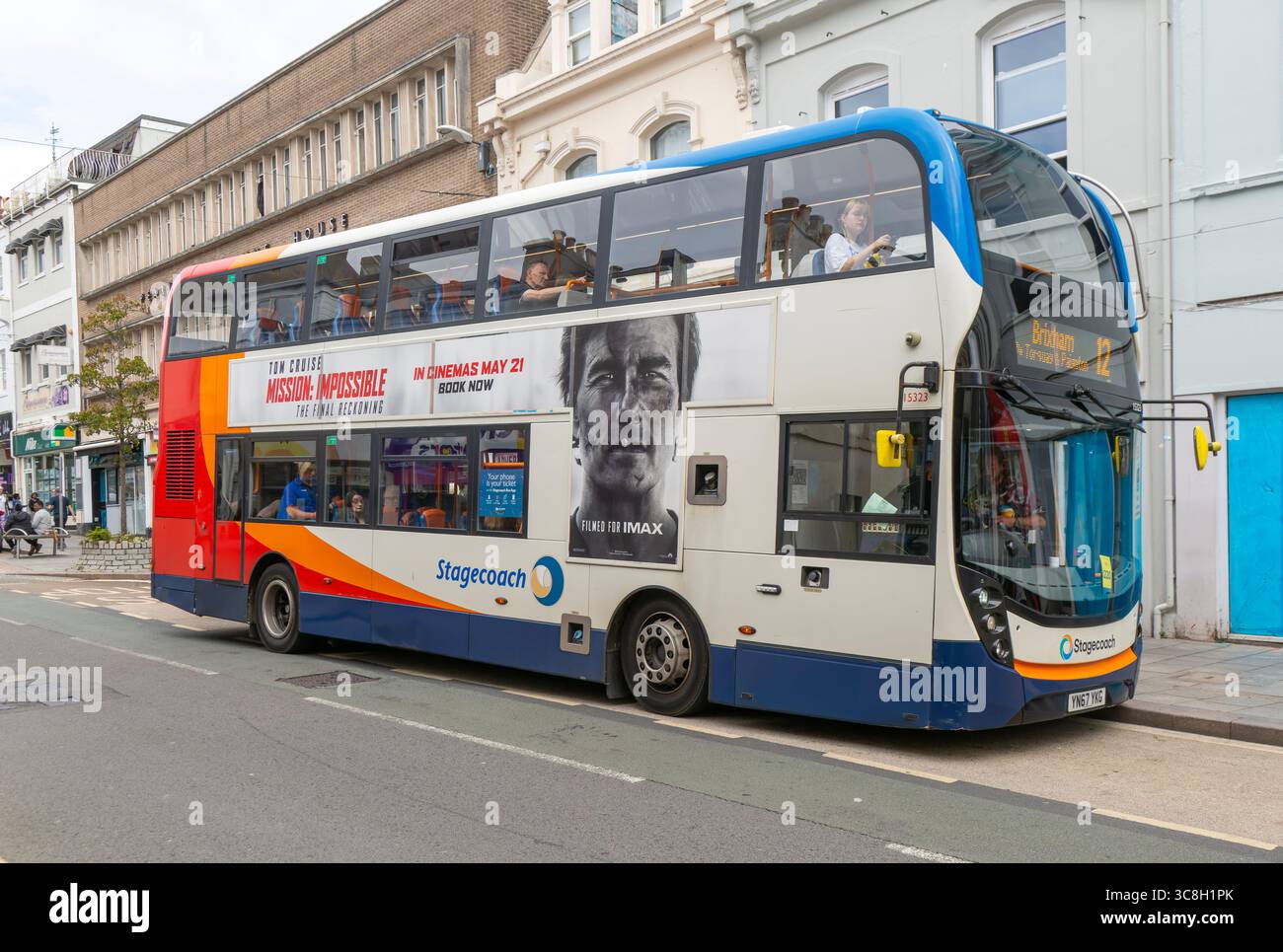 Scania N250UD ADL Enviro400 MMC Stagecoach Doppeldeckerbus Linie 12 nach Brixham, Torquay, Devon, England, Großbritannien Stockfoto