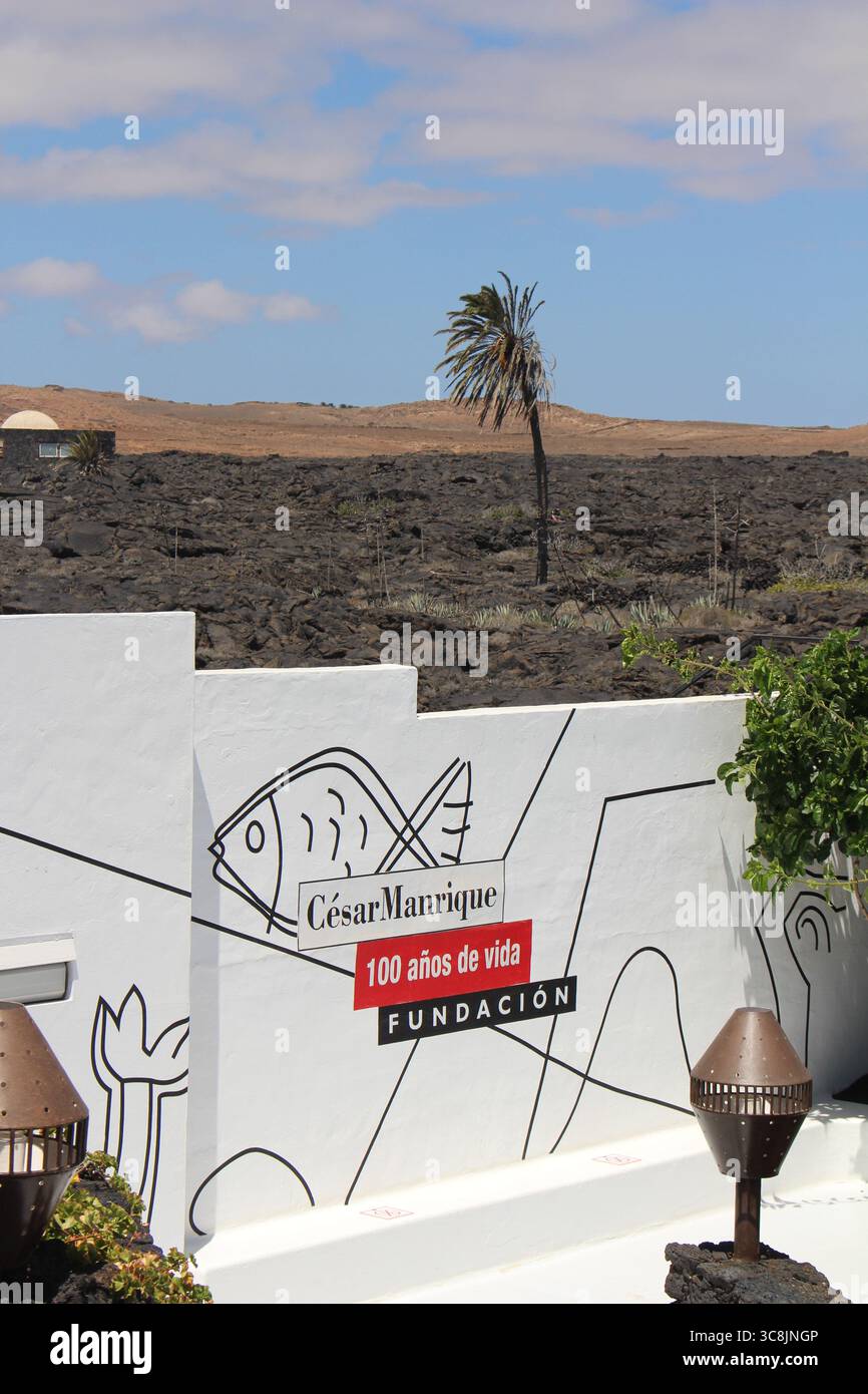 Fundación César Manrique auf Lanzarote, Kanarischen Inseln, Spanien – einzigartige Architektur, die Kunst, Natur und vulkanische Landschaft vereint. Stockfoto