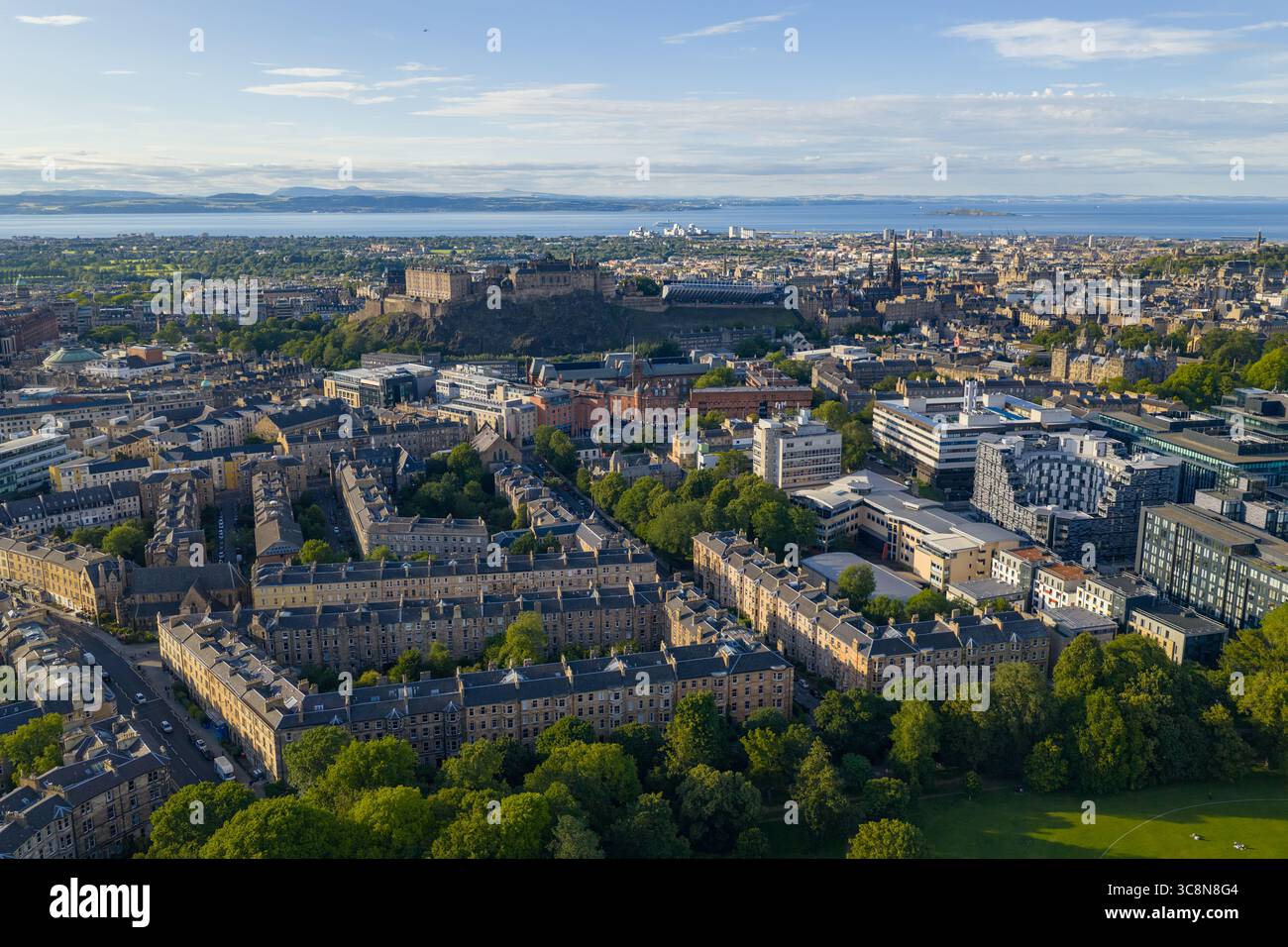 Luftbild der Stadt Edinburgh mit Edinburgh Castle Stockfoto