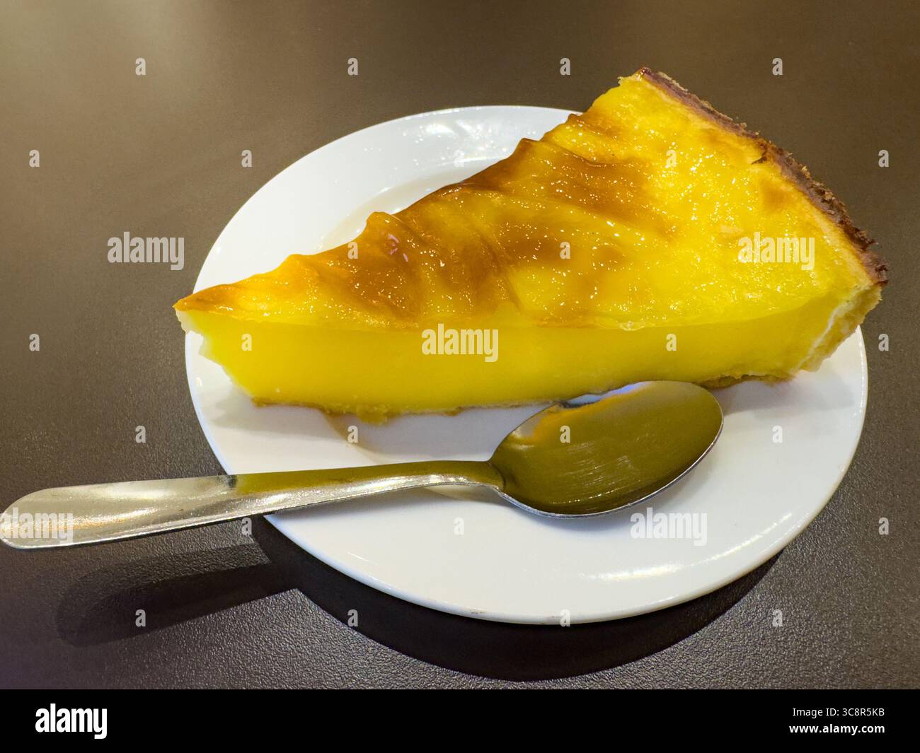 Französisches Vanilleflan-Gebäck Stockfoto