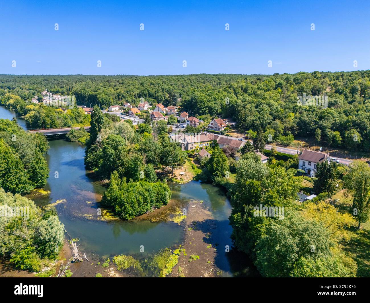 Bagneaux-sur-Loing, Canal du loing (Loing-Kanal), Département seine-et-Marne in der Region Île-de-France, Frankreich Stockfoto