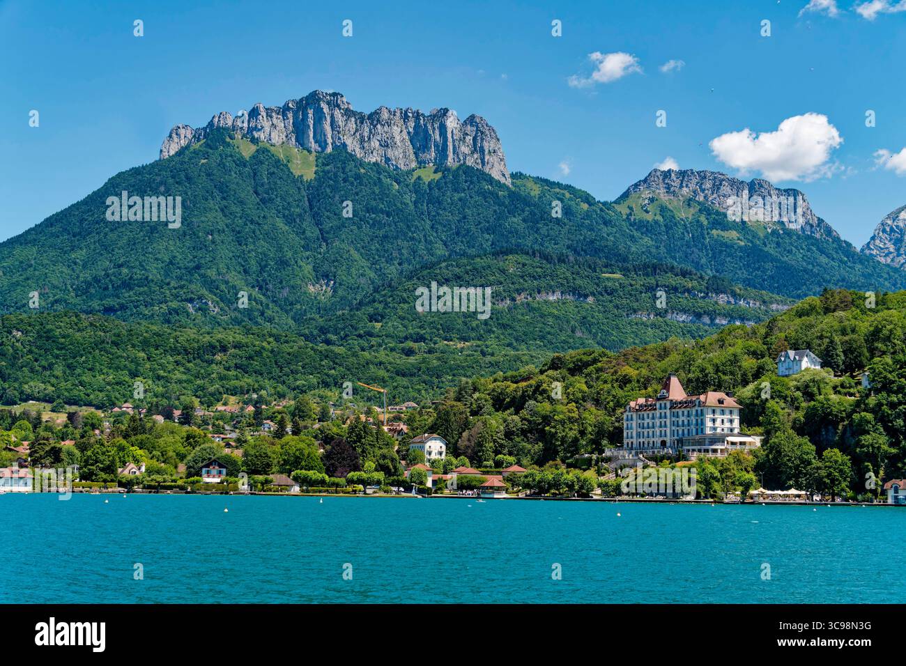 Le Palace de Menthon, Lac d Annecy , Annecy , See, Haute Savoie, Frankreich, Auvergne-Rhone-Alpes, Europa Le Palace de Menthon, Lac d Annecy , Annecy , See, Haute Savoie, Frankreich, Auvergne-Rhone-Alpes, Europa *** Le Palace de Menthon, Lac d Annecy , Annecy , Lake, Haute Savoie, Frankreich, Auvergne Rhone Alpes, Europe Le Palace de Menthon, Lac d Annecy , Annecy , Lake, Haute Savoie, Frankreich, Auvergne Rhone Alpes, Europa Stockfoto