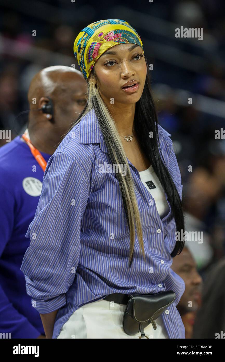 Chicago, USA. August 2025. Chicago, USA, 5. August 2025: Angel Reese (5 Chicago Sky) wird vor dem Spiel zwischen den Chicago Sky und Washington Mystics am Dienstag, 5. August 2025 in der Wintrust Arena, Chicago, USA, gesehen. (KEINE KOMMERZIELLE NUTZUNG) (Shaina Benhiyoun/SPP) Guthaben: SPP Sport Pressefoto. /Alamy Live News Stockfoto