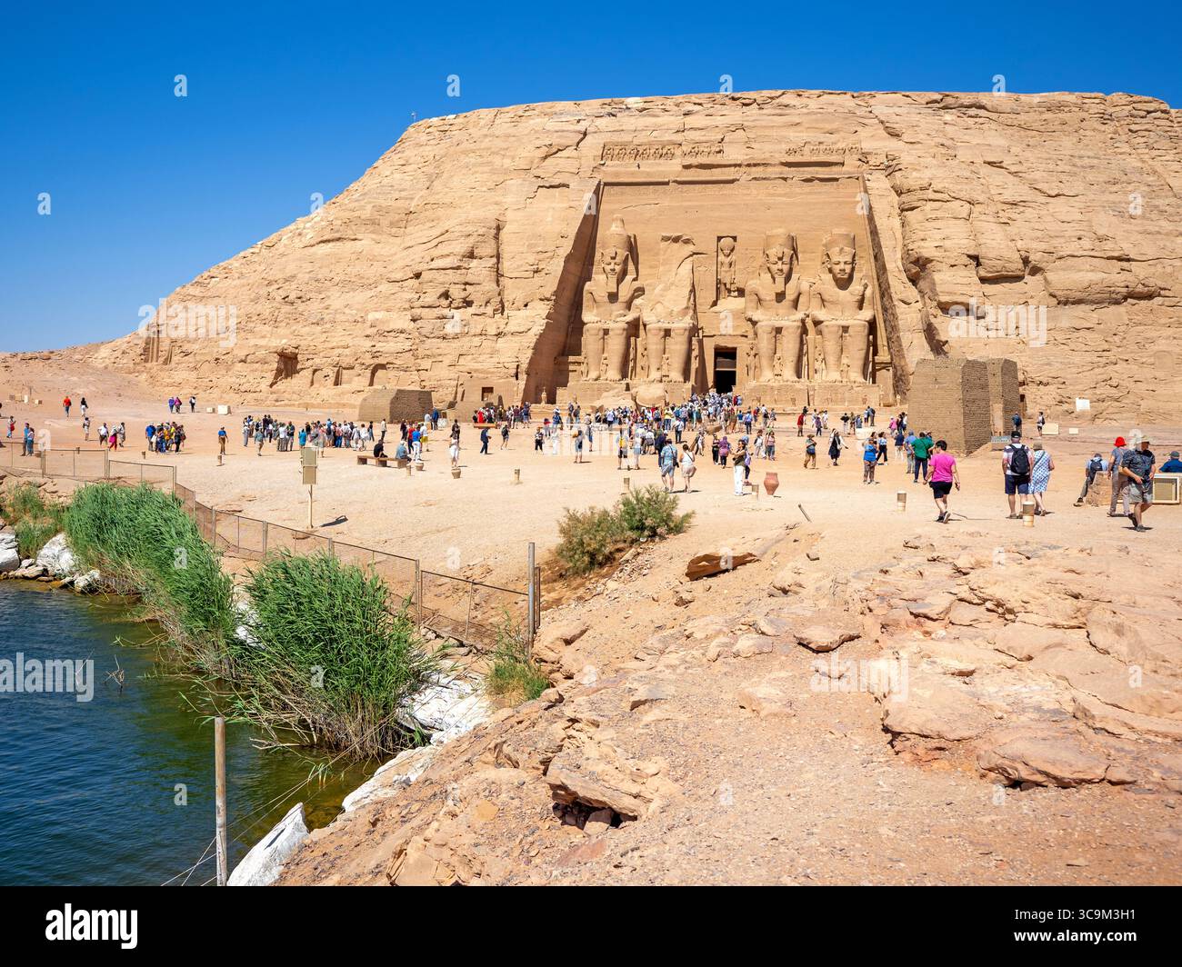 Der große Tempel von Ramses II. In Abu Simbel Stockfoto