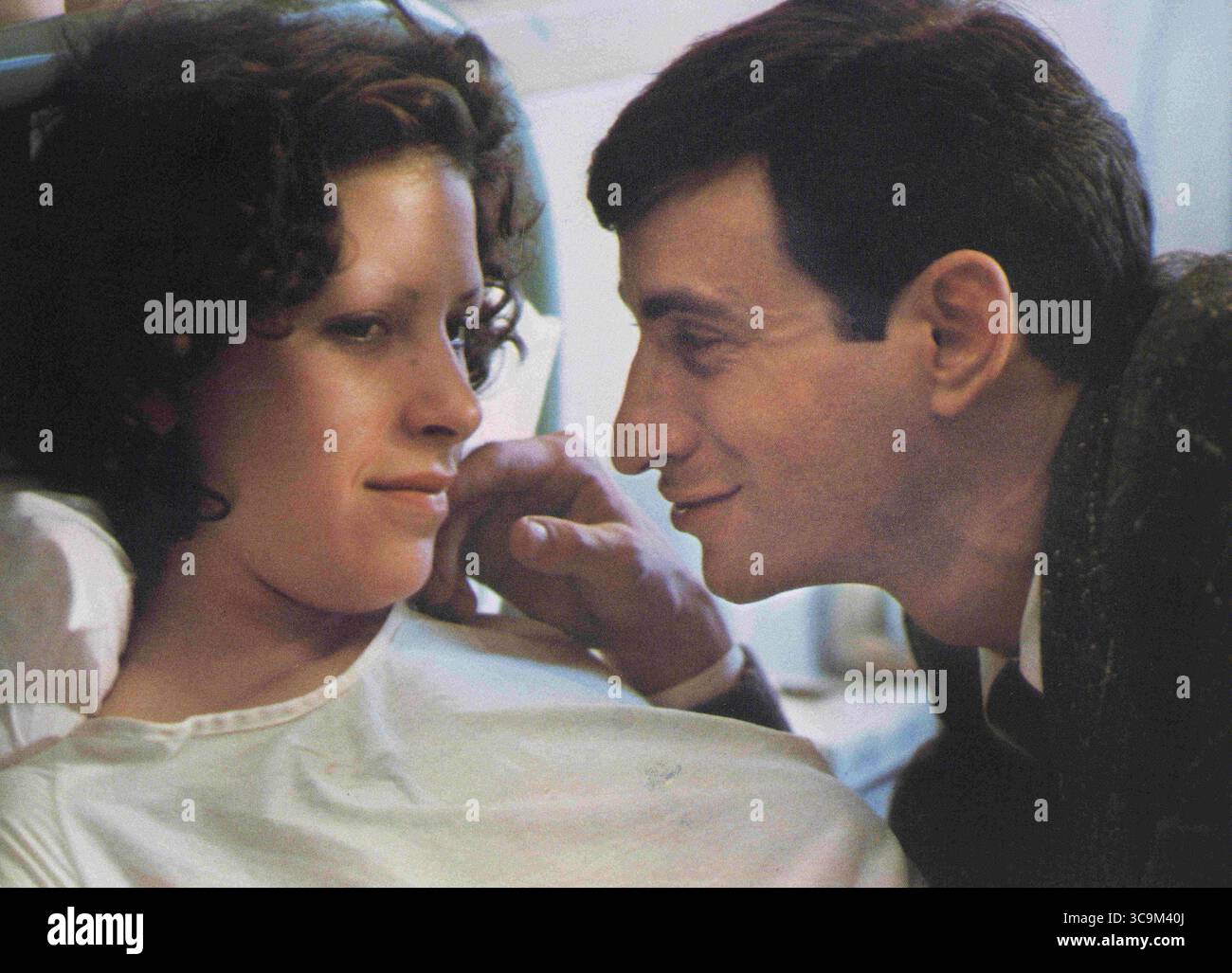 12. September 2020: Ellen Greene, Lenny Baker, am Set des Films, „Next Stop Greenwich Village“, 20th Century-Fox, 1976 (Bild: © JT Vintage/Glasshouse Via ZUMA Press Wire) Stockfoto